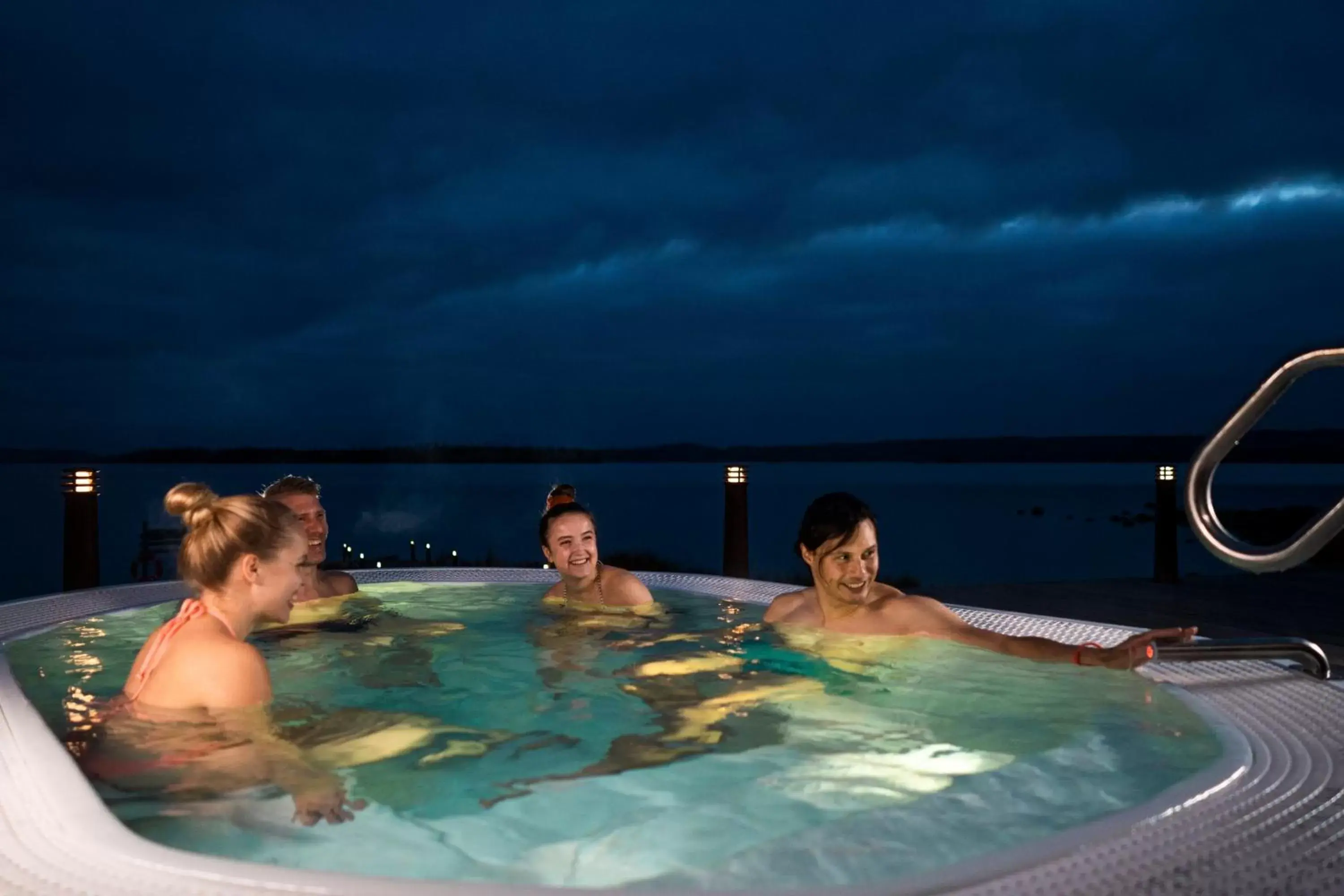 Spa and wellness centre/facilities, Guests in Break Sokos Hotel Bomba