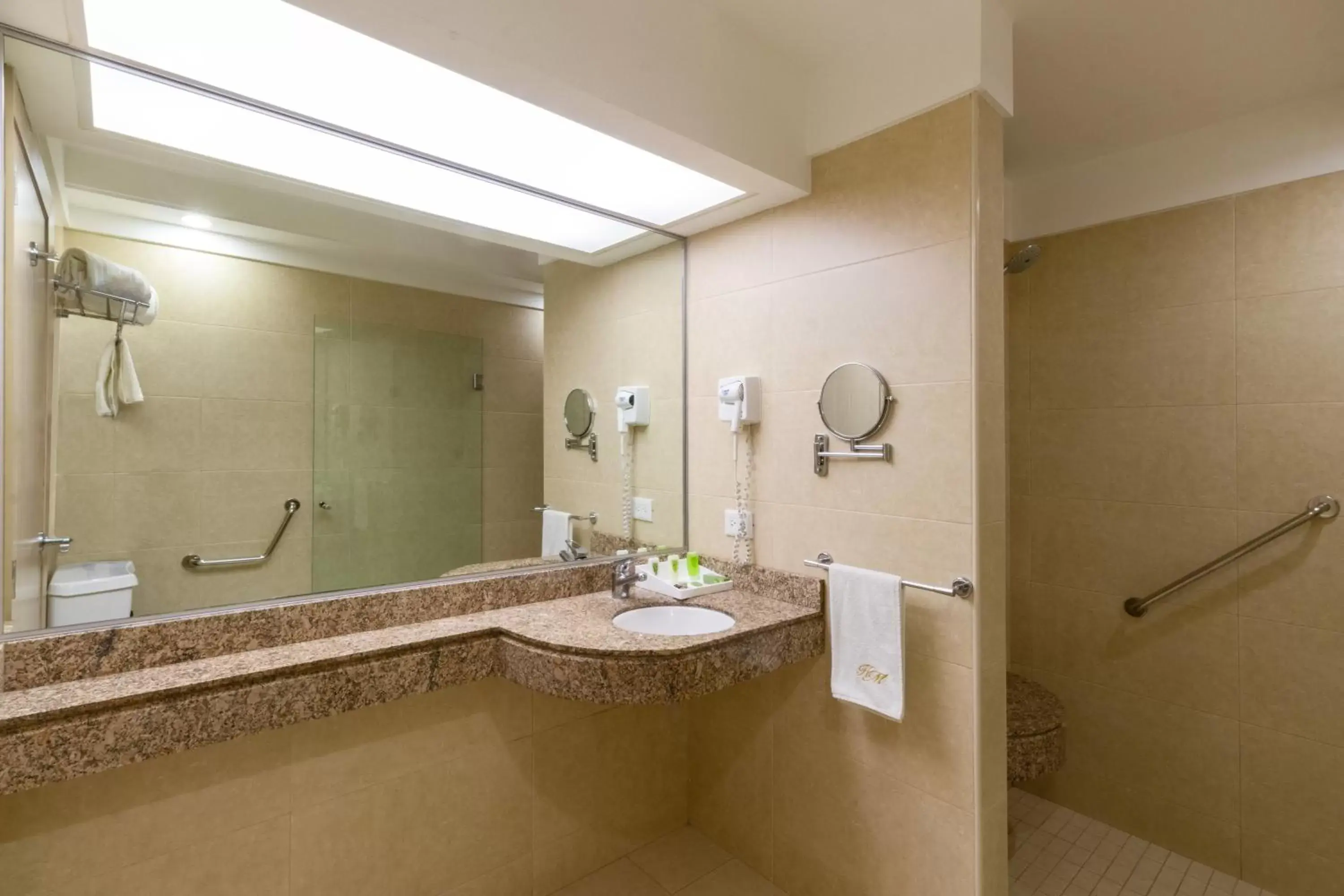 Bathroom in Hotel Marbella