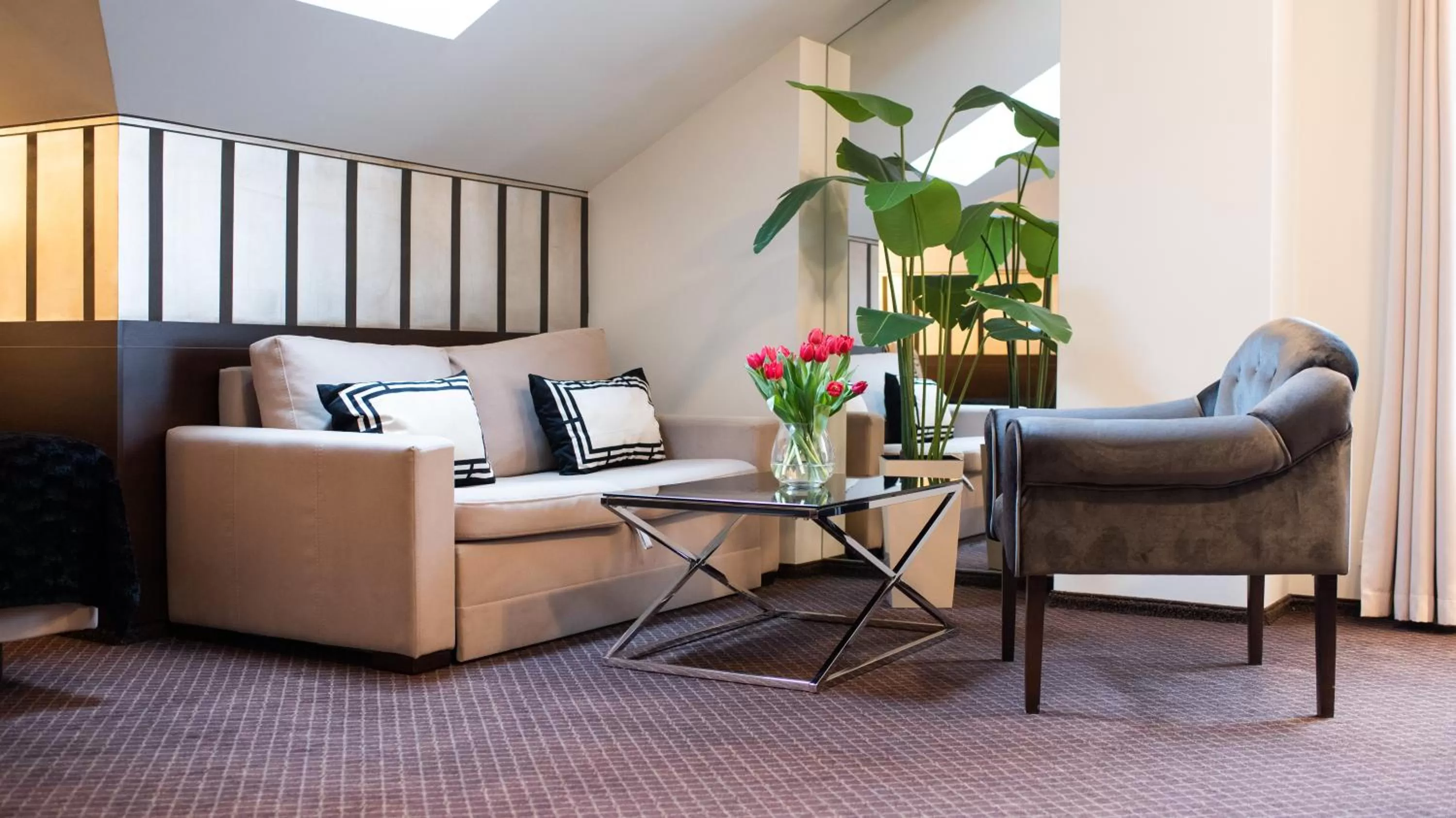 Seating area in Hotel Luxor