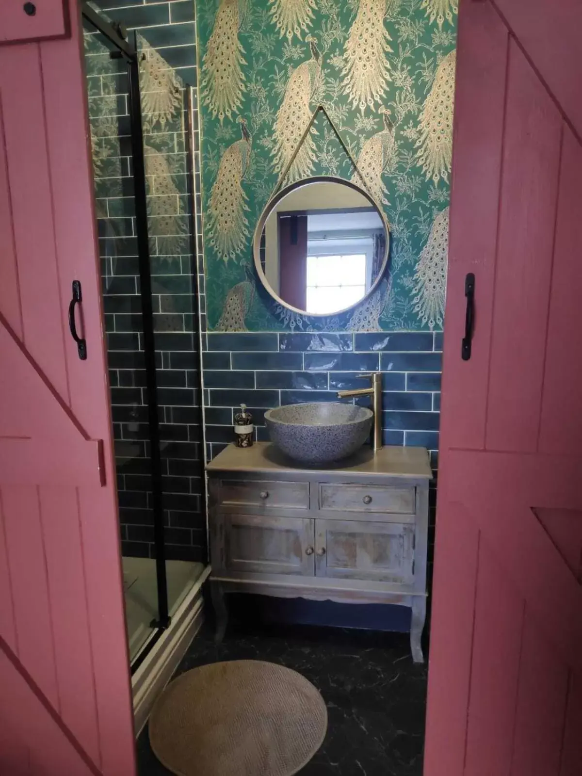 Bathroom in Chestnut Bed and Breakfast