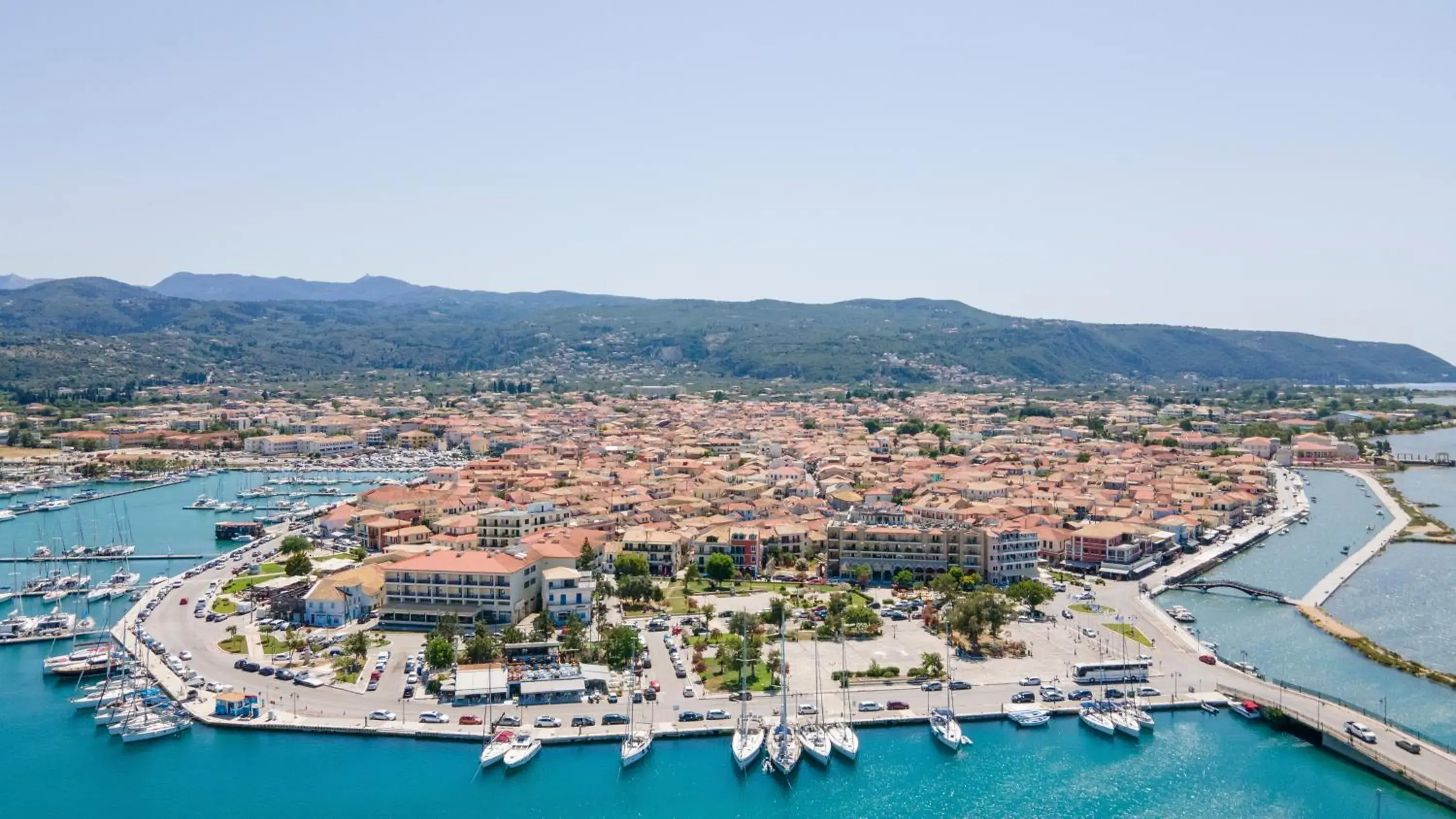 Mountain view, Bird's-eye View in Hotel Lefkas