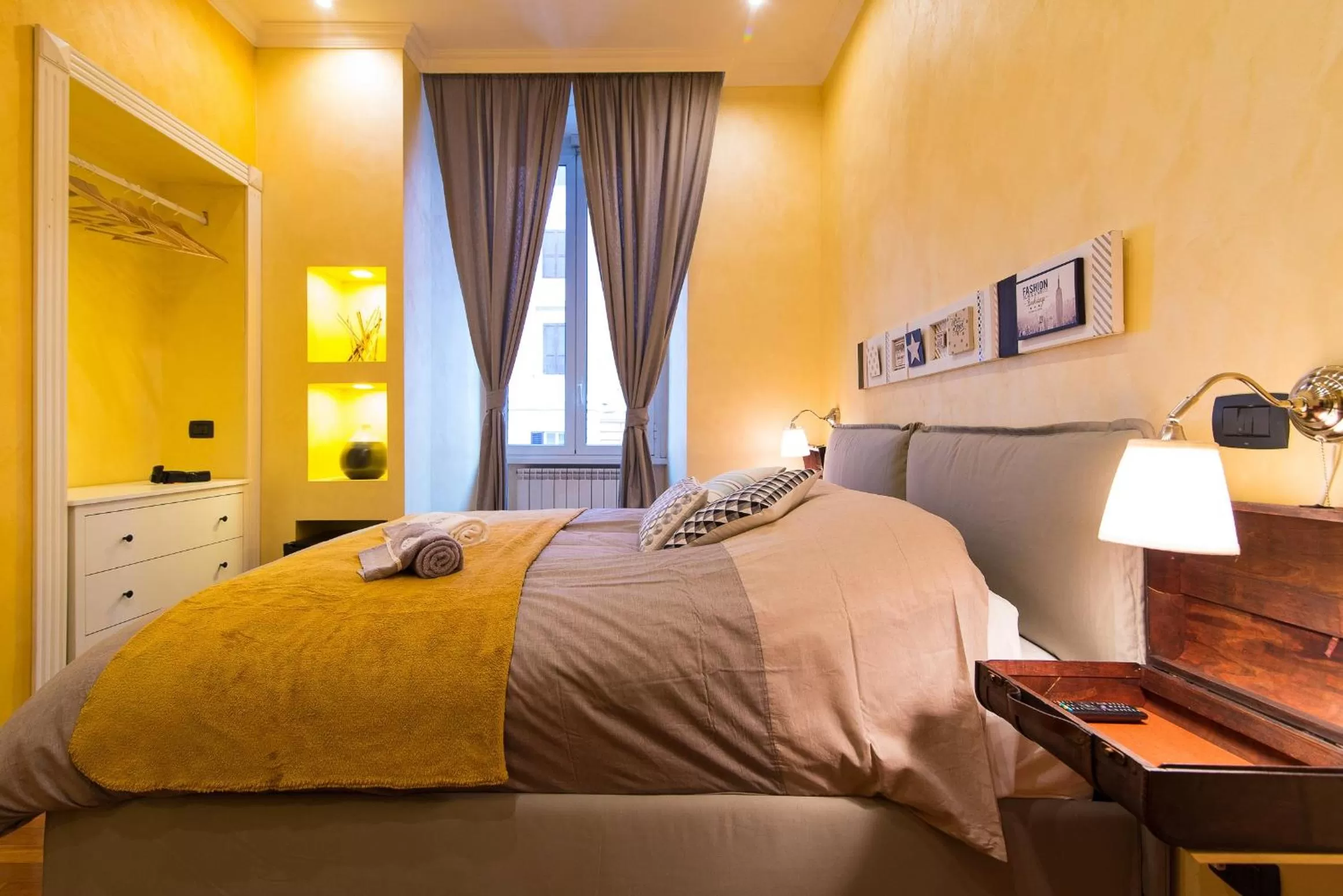 Photo of the whole room, Bed in B&B Arco Di Gallieno