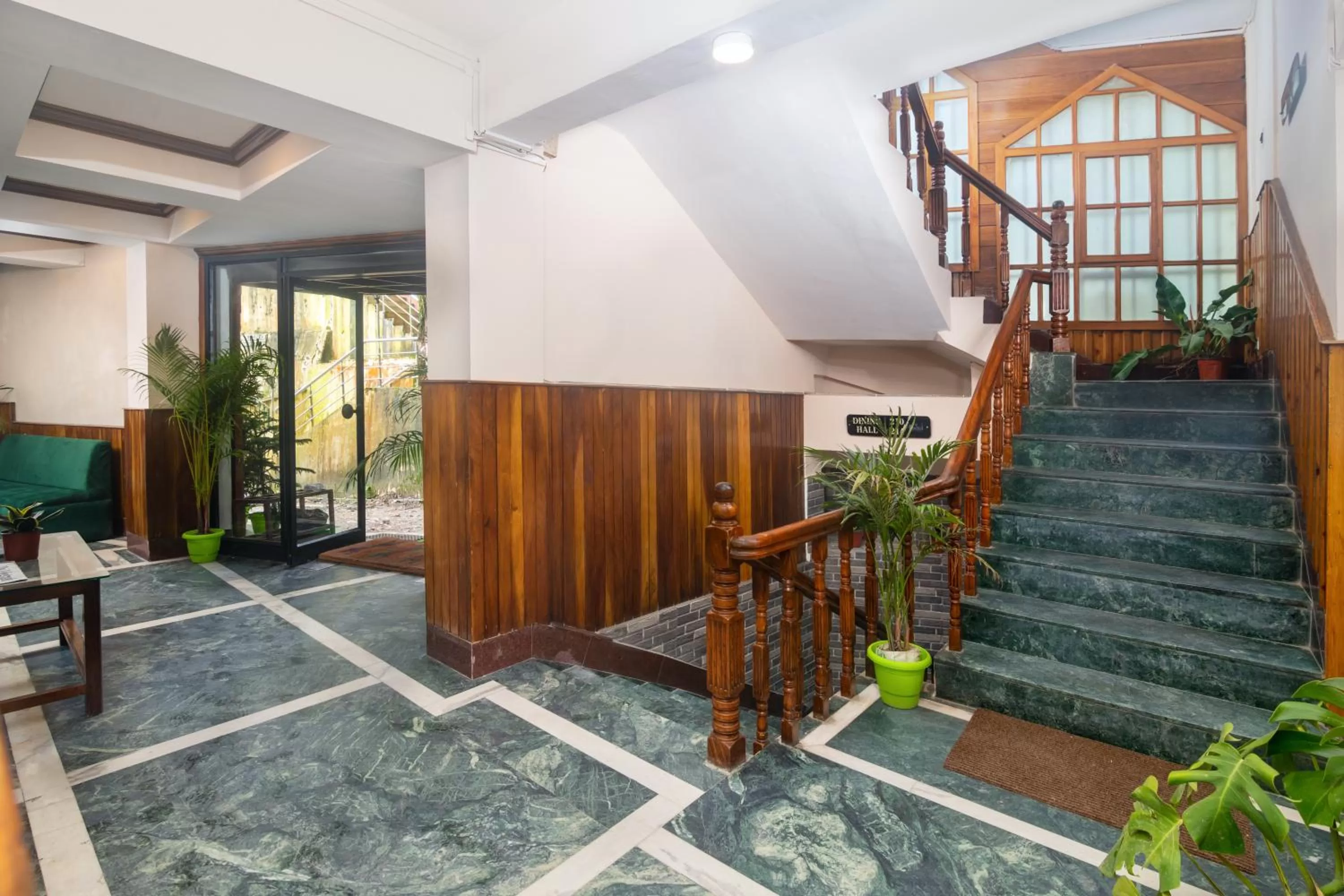 Lobby or reception in Muscatel Roma - 400 Mts from Mall Road