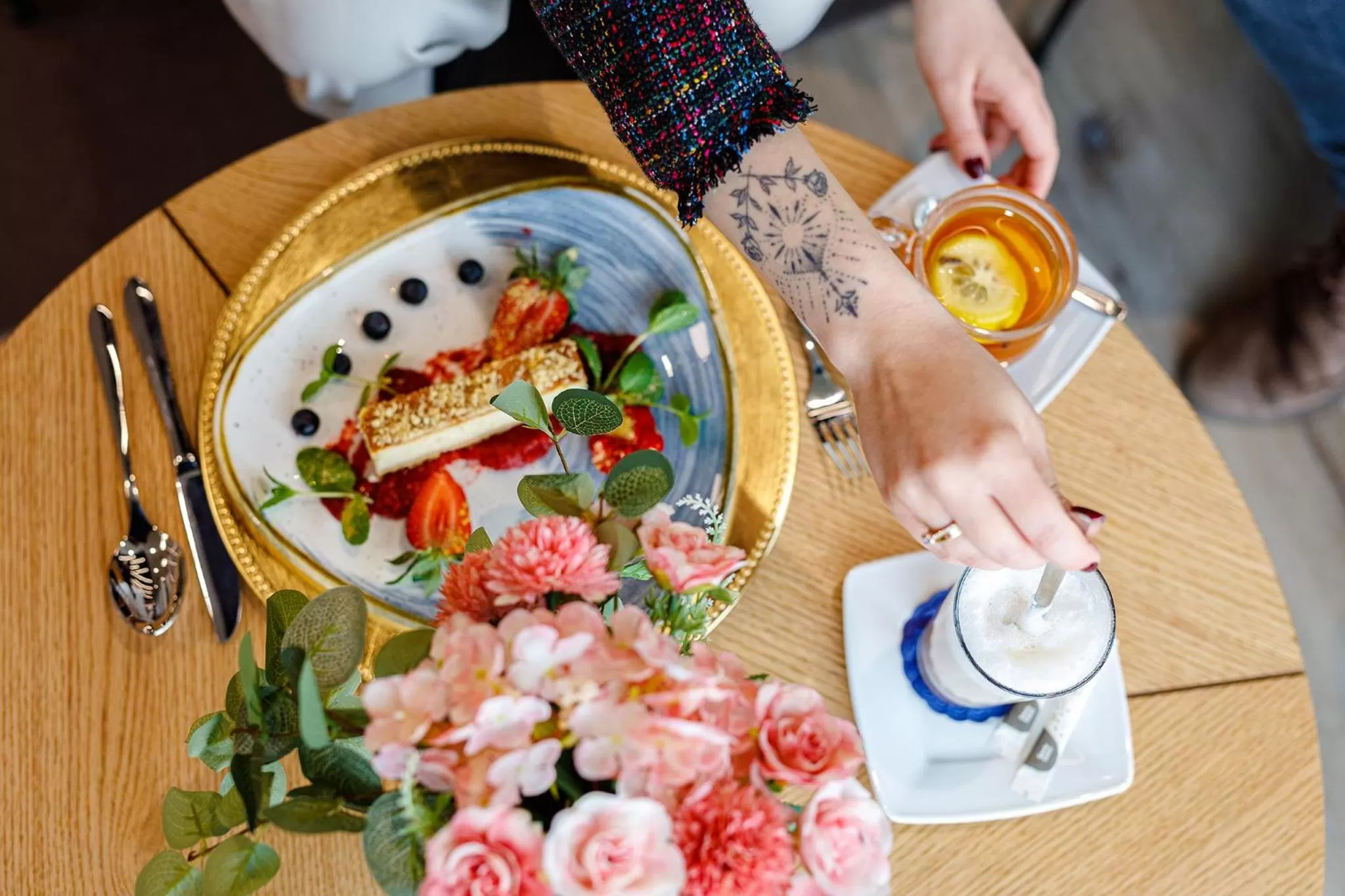 Food and drinks in Hotel Robert's Port