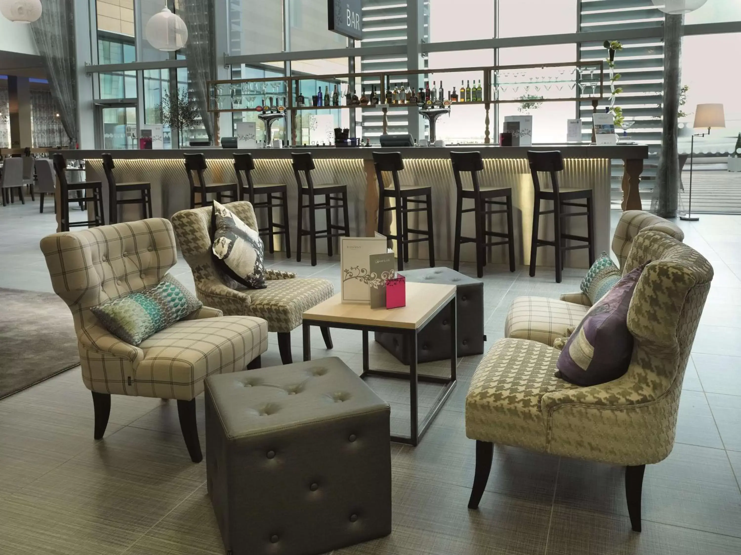 Lobby or reception, Seating Area in Radisson Blu Hotel East Midlands Airport