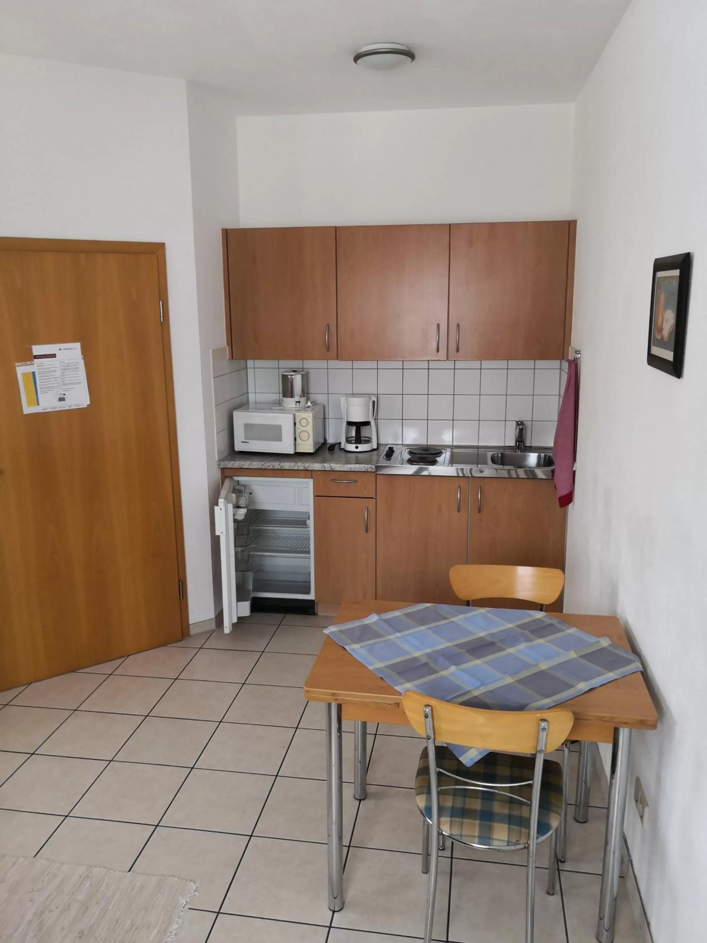 kitchen in Gästehaus und Fewo Lamm Garni