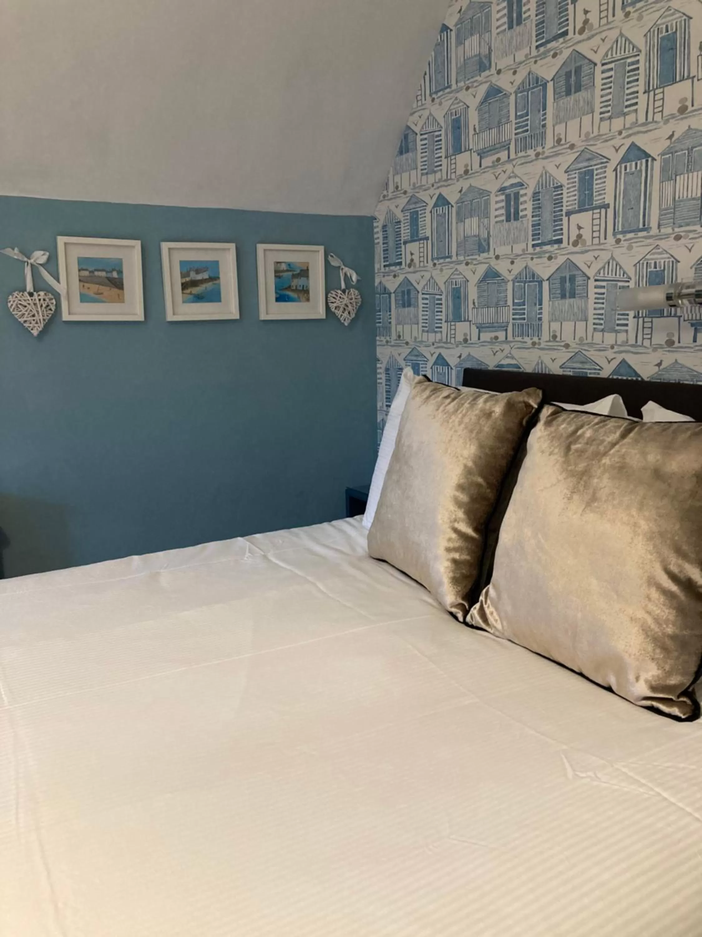 Bed in The Wentworth Guest House