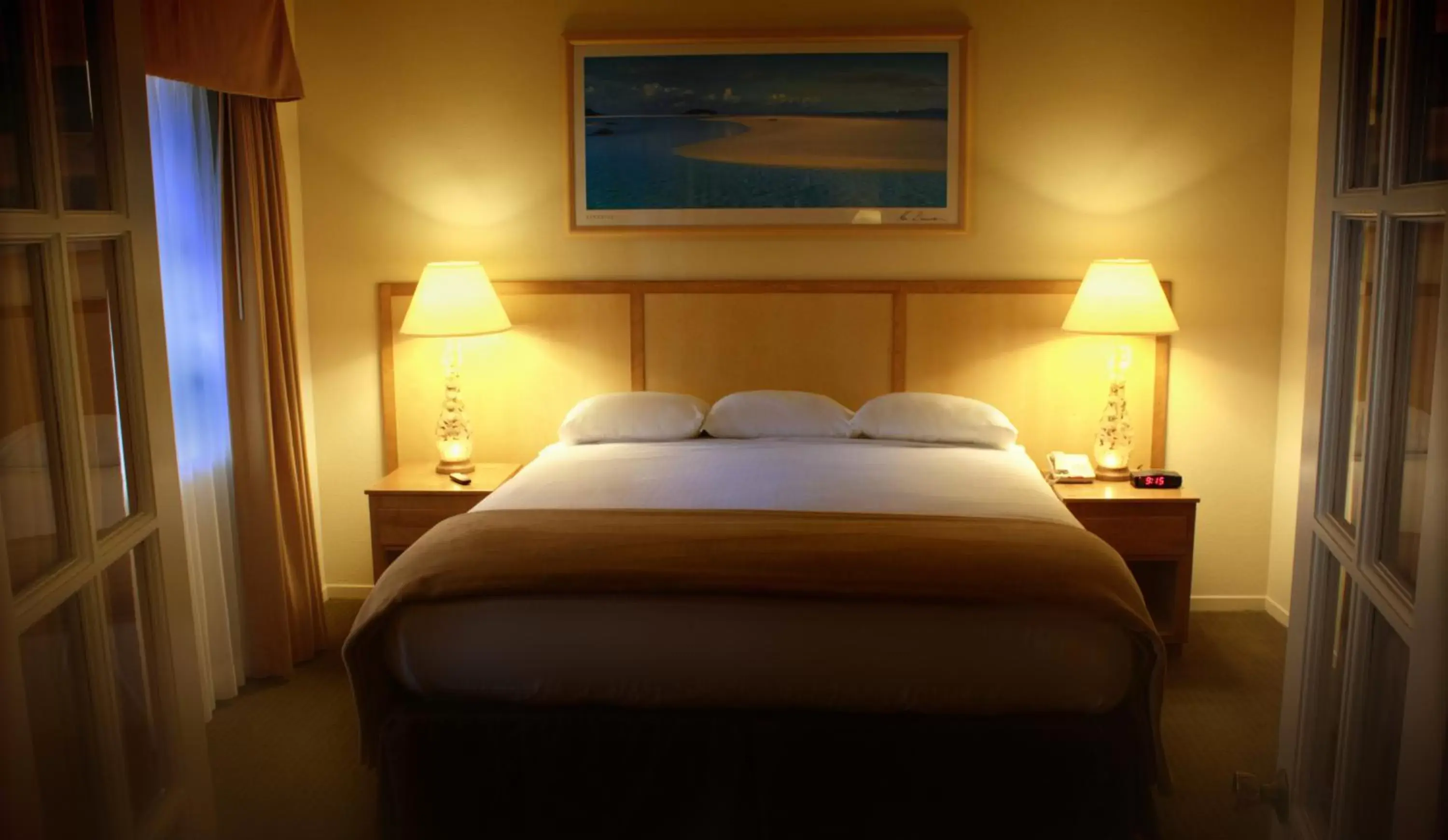 Bed in San Luis Bay Inn