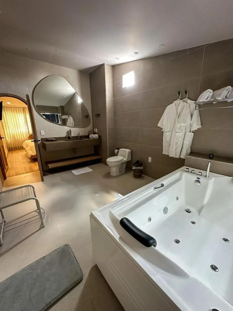 Hot Tub, Bathroom in Hotel Buena Vista