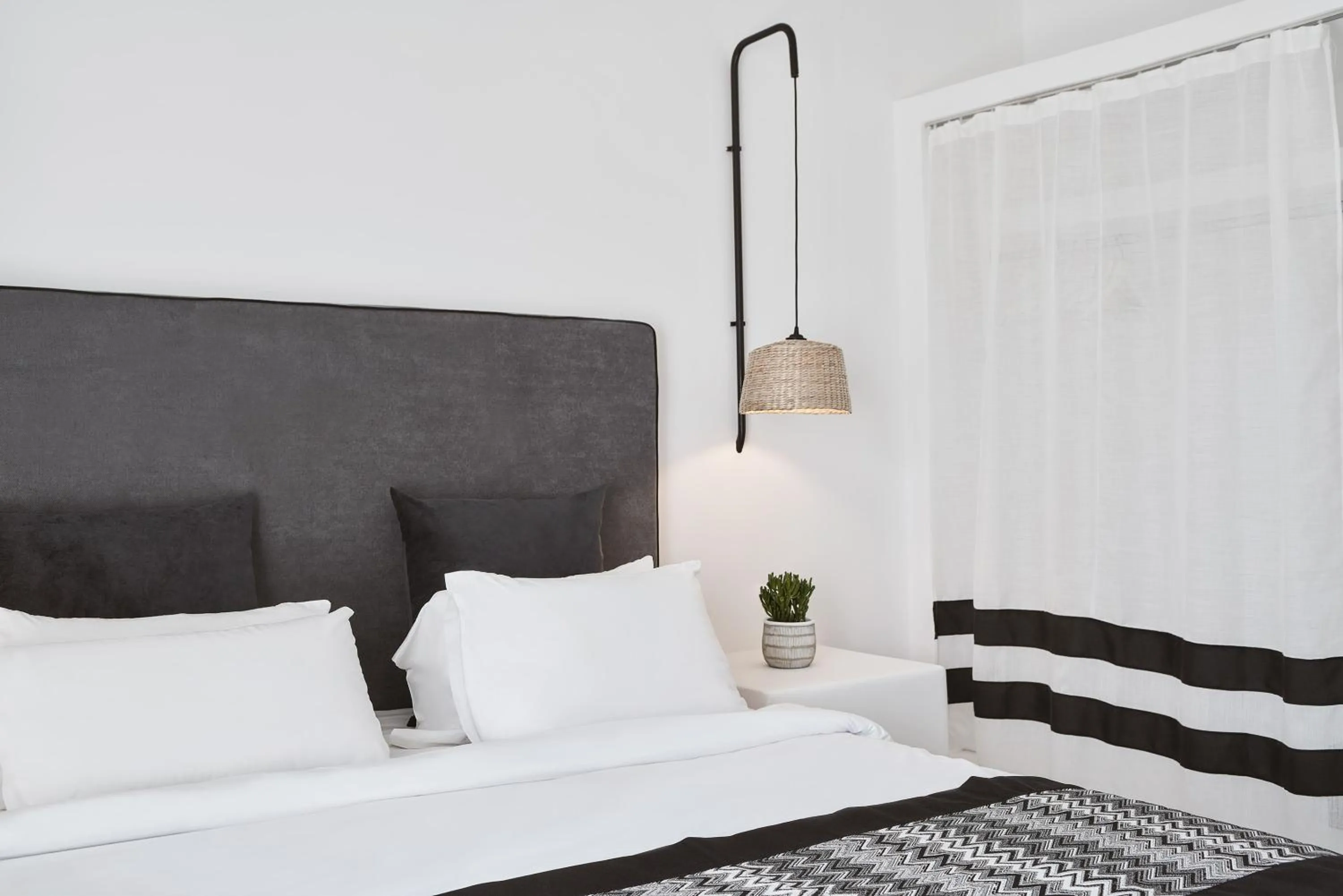 Bedroom, Bed in Mr & Mrs White Mykonos