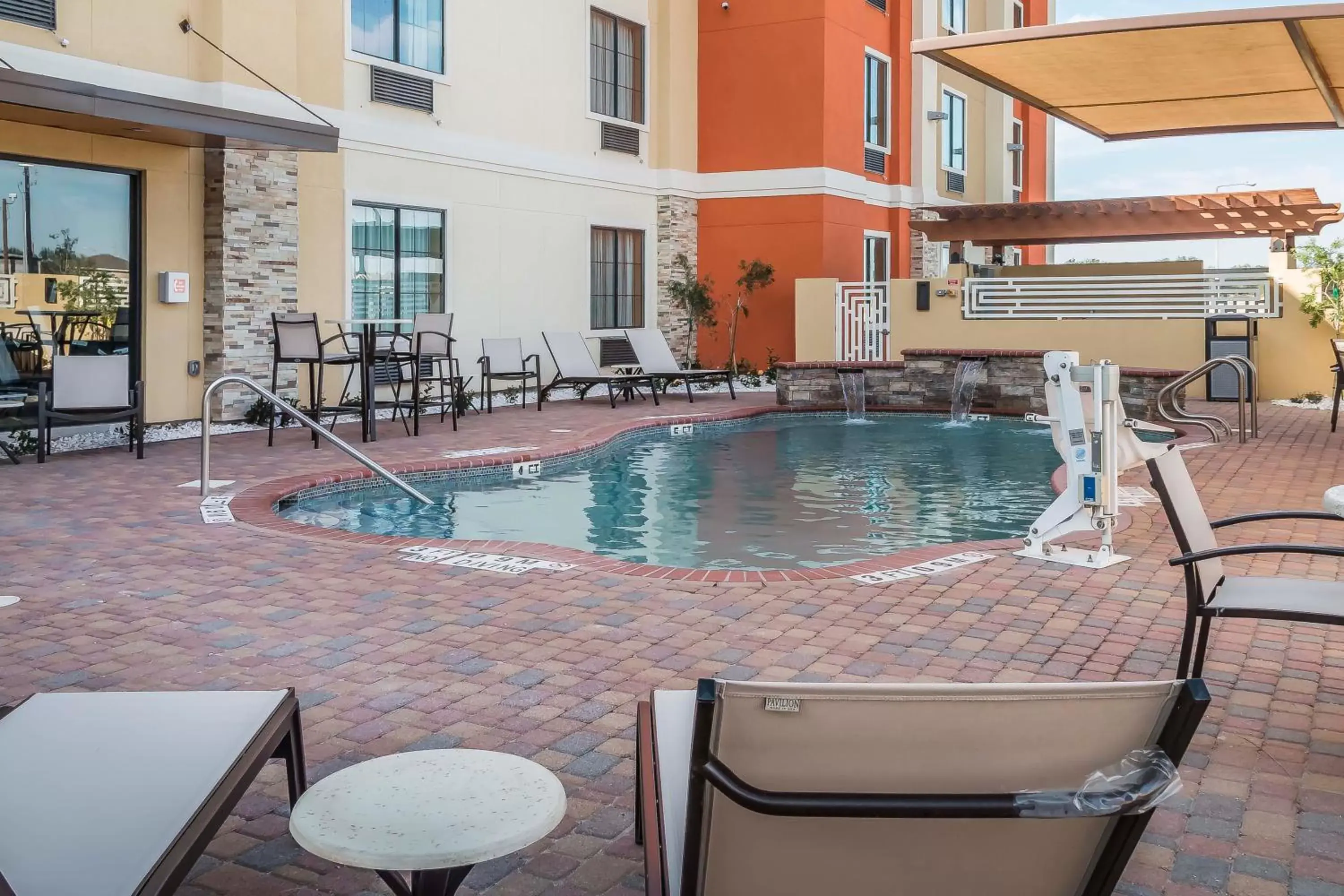 Swimming Pool in MainStay Suites Edinburg