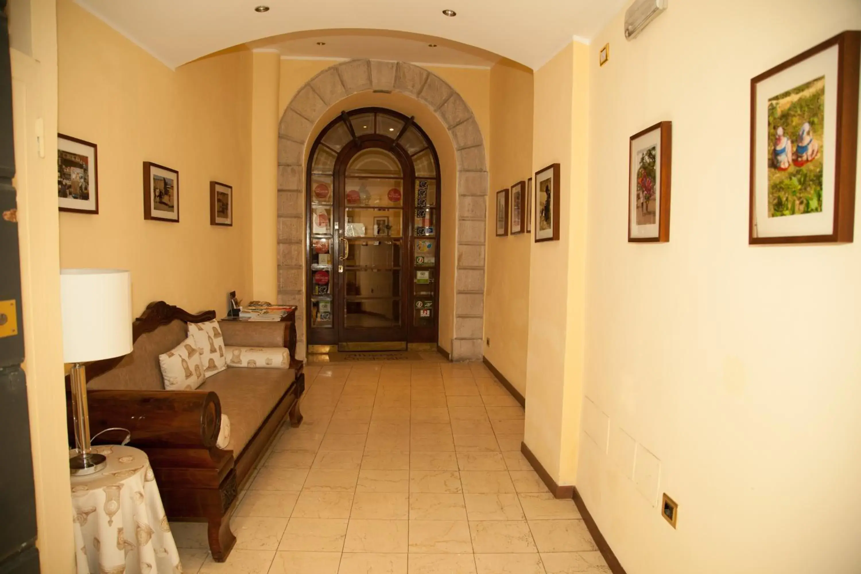 Lobby or reception in Albergo Orologio