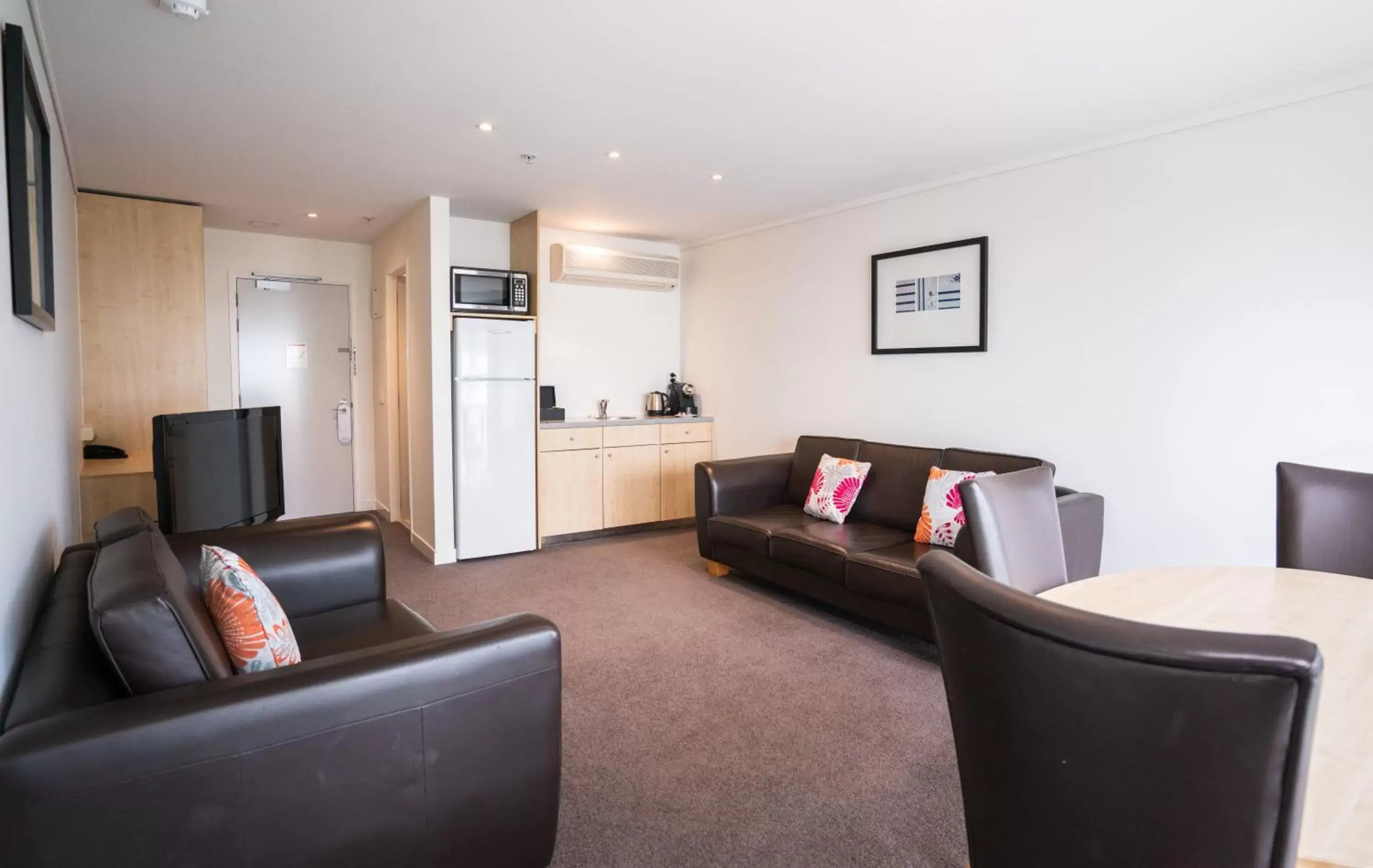 Suite with Sea View in Scenic Hotel Te Pania Suite with Sea View in Scenic Hotel Te Pania