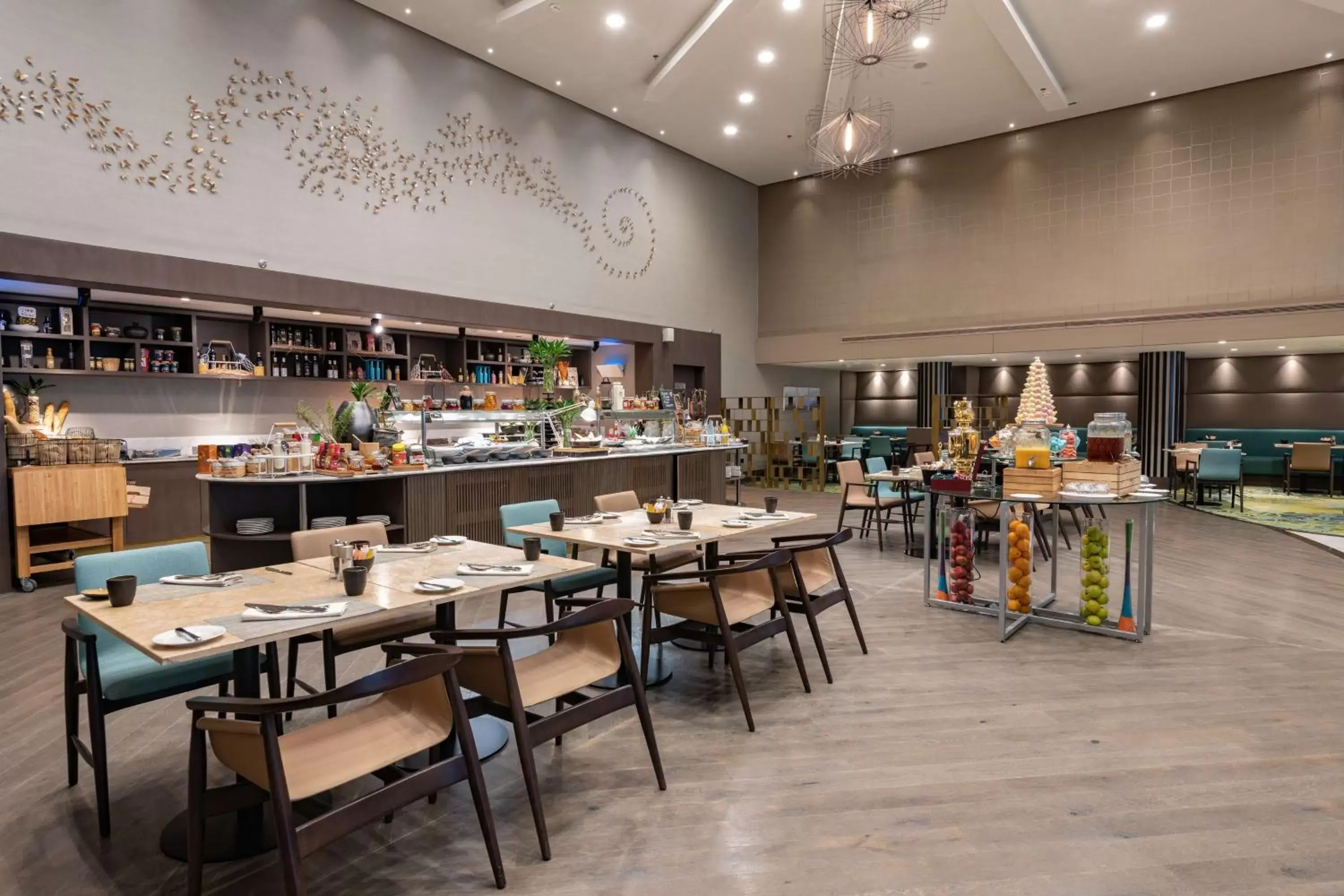 Restaurant/Places to Eat in Radisson Blu Hotel, Jeddah Corniche