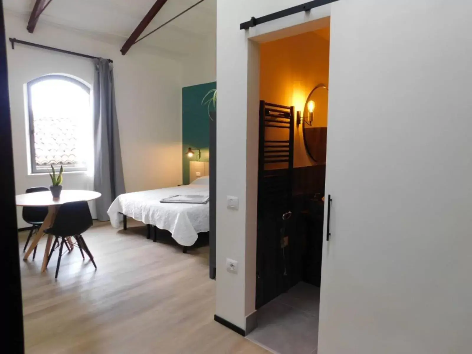 Photo of the whole room, Bathroom in Piumaviola Beds & Apartments