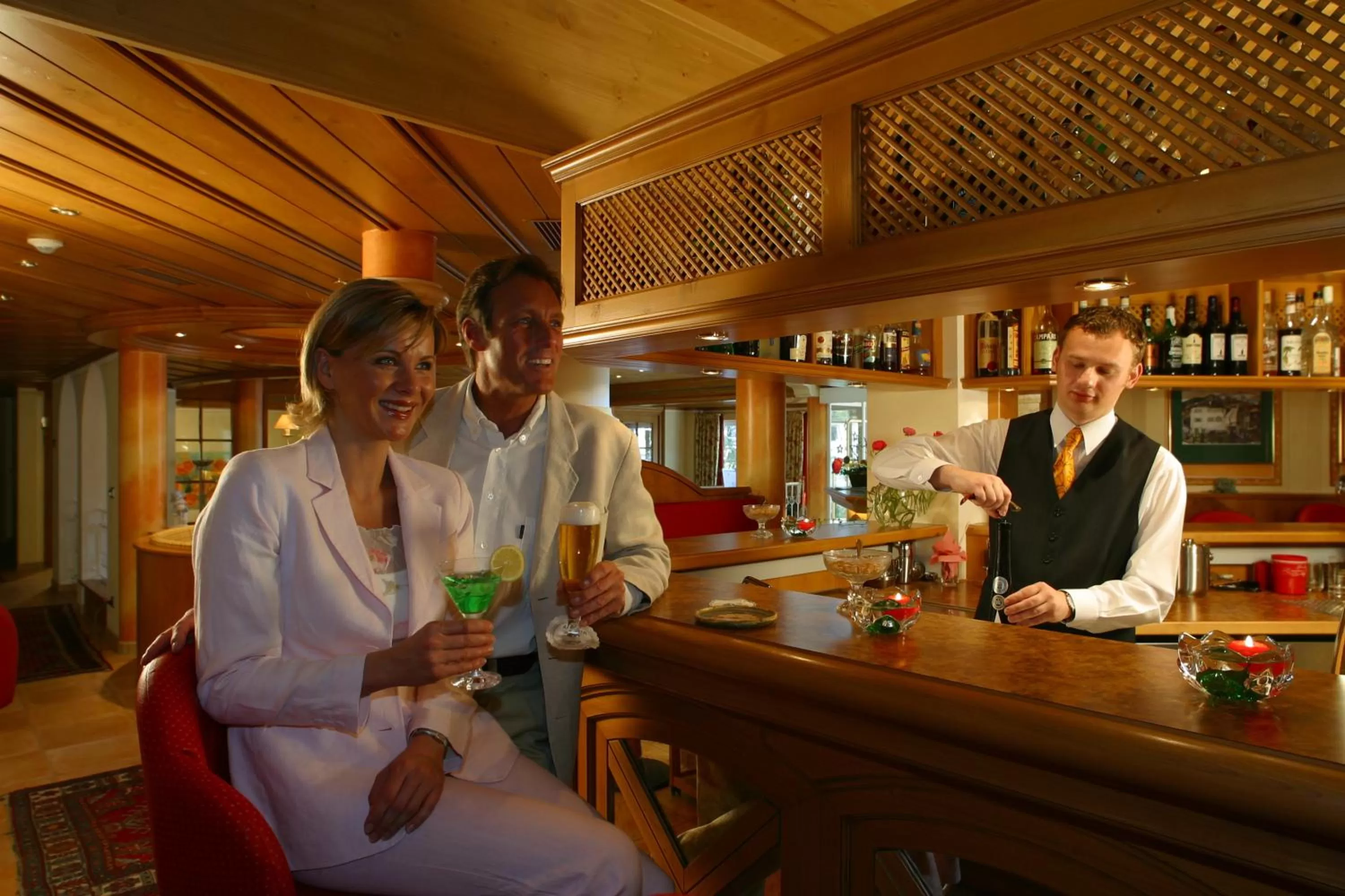 Lounge or bar in Ringhotel Nebelhornblick