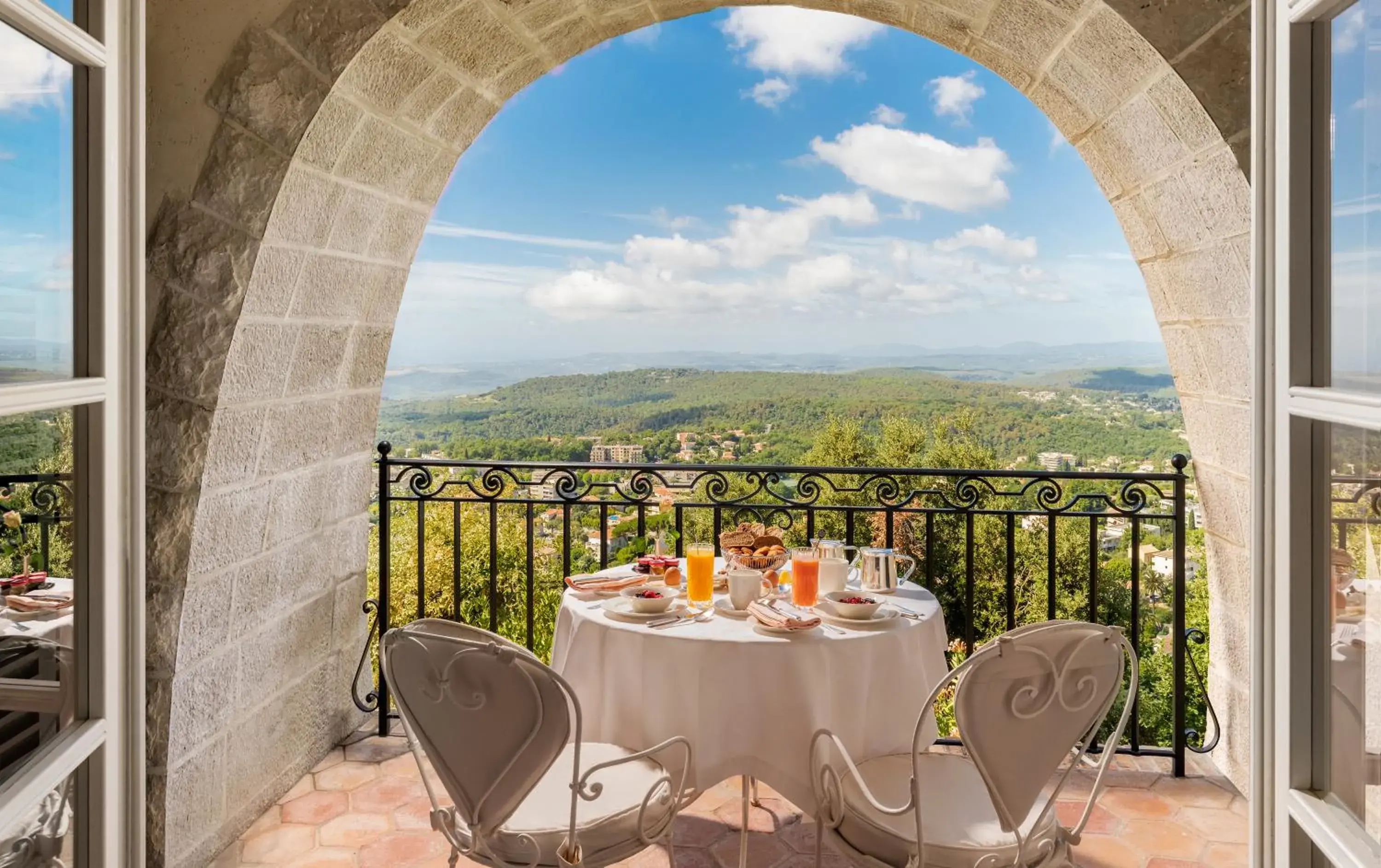 View (from property/room) in Château Saint-Martin & Spa - an Oetker Collection Hotel