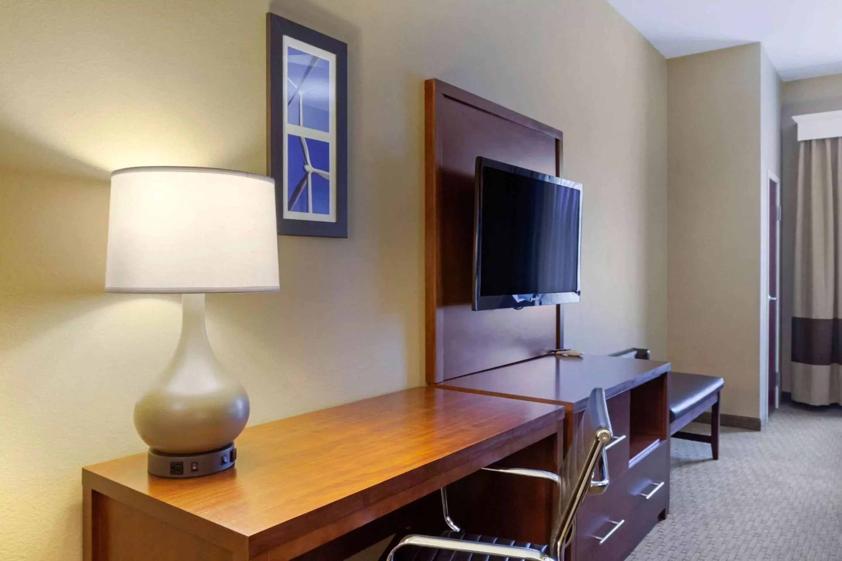 Photo of the whole room, TV/Entertainment Center in Comfort Inn & Suites Amarillo