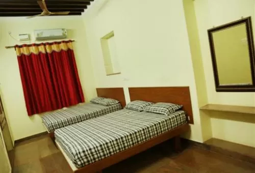 Bedroom, Bed in Pattiah Naidu Palace
