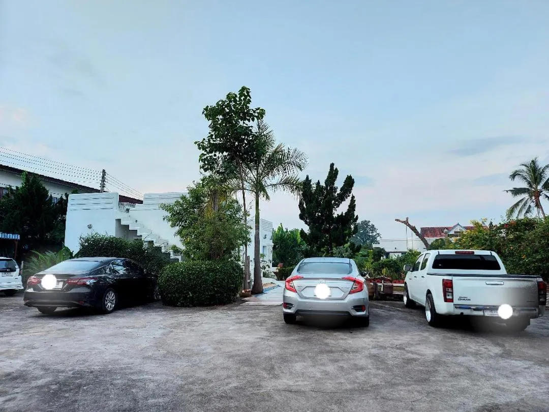 Scenic Riverside Resort