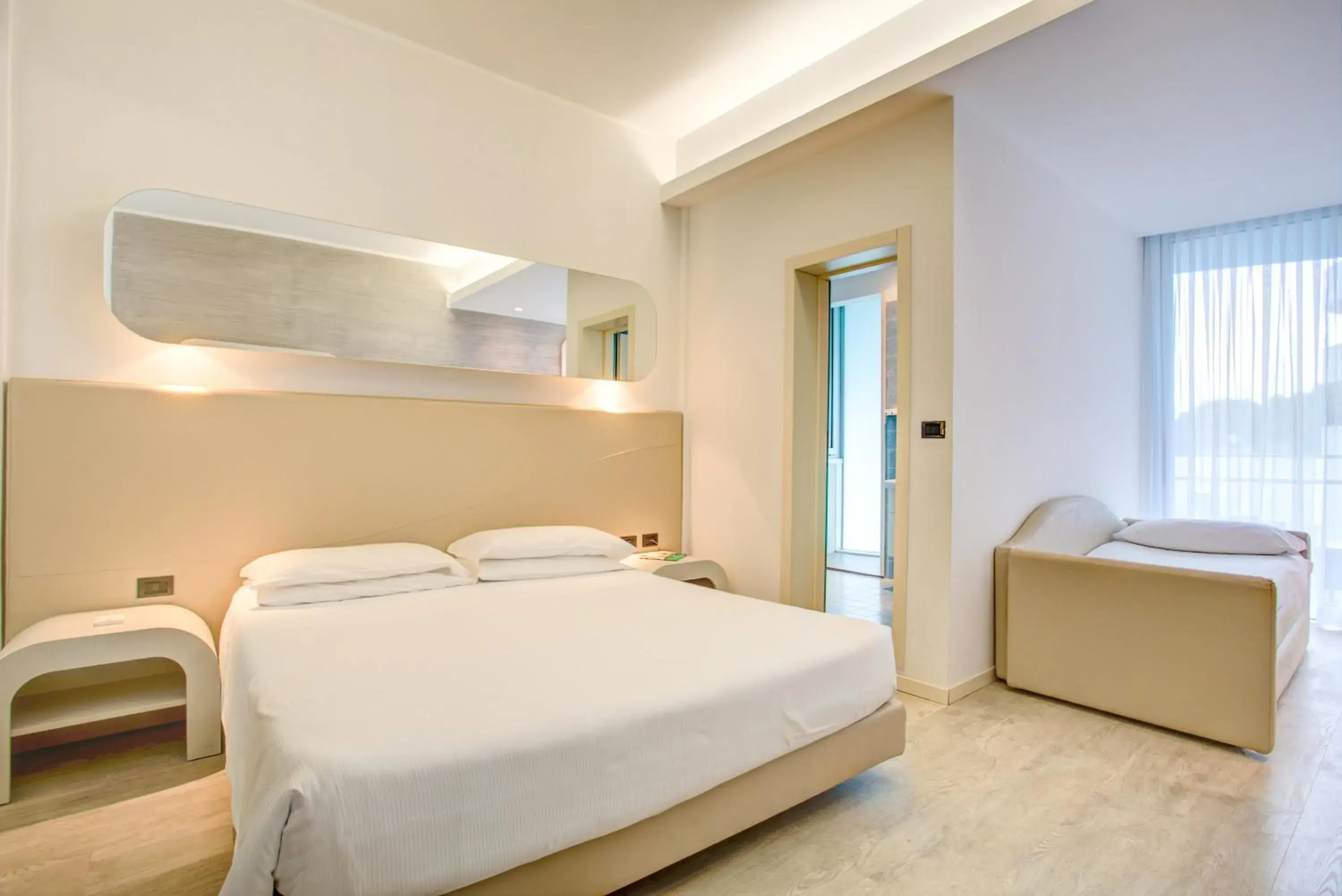 Bedroom, Bed in Hotel Le Palme - Premier Resort