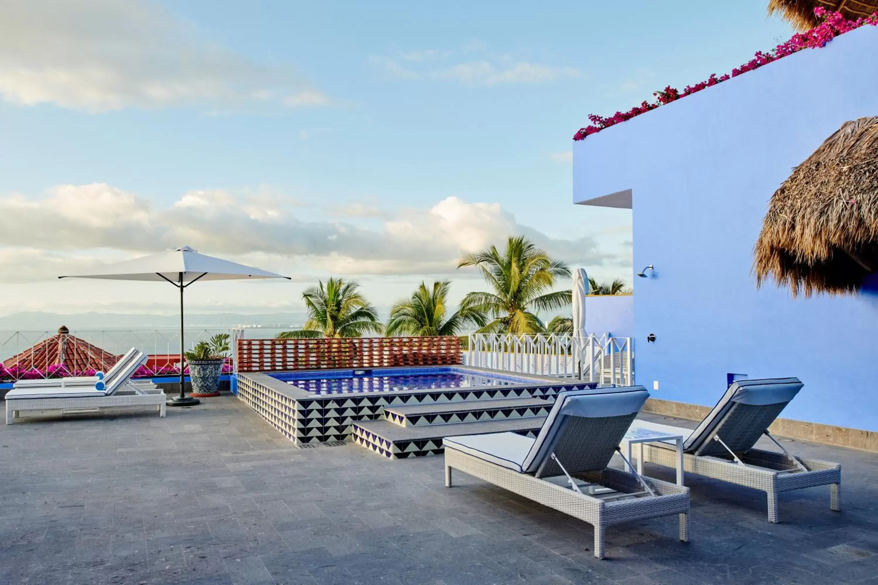 Balcony/Terrace, Swimming Pool in Hotel Luxury Patio Azul