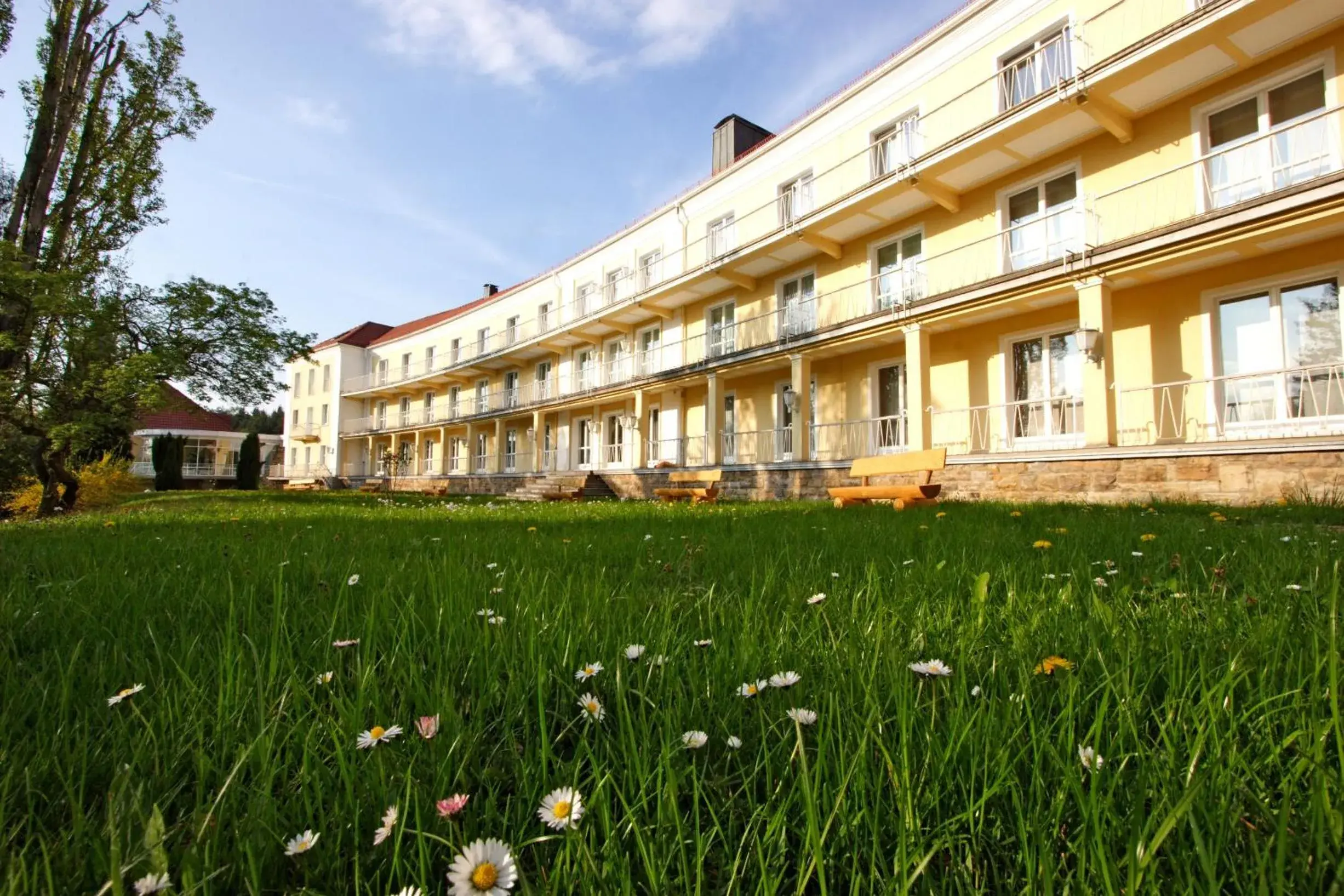 Property Building in Akzent Hotel Am Burgholz