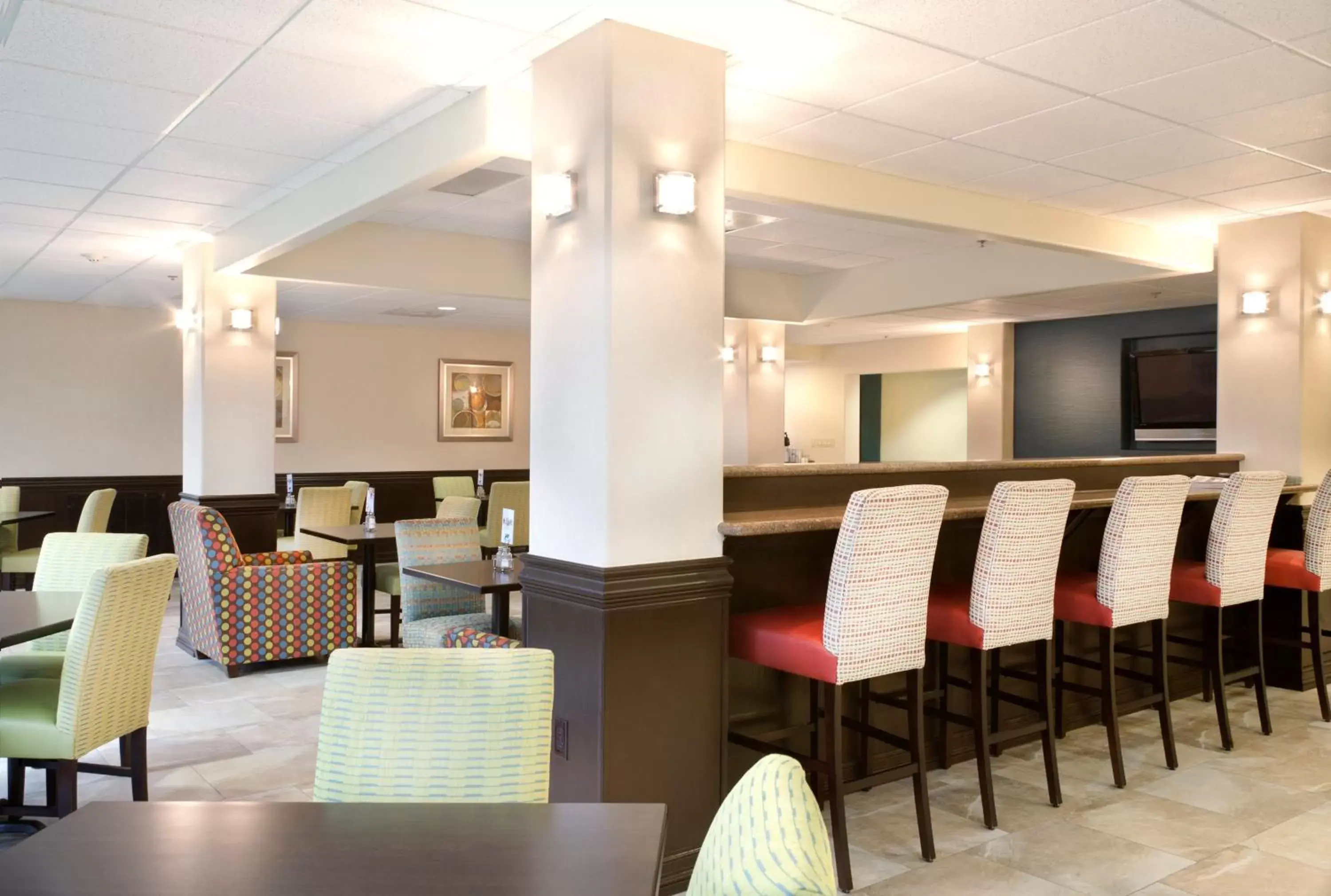 Breakfast, Restaurant/Places to Eat in Holiday Inn Express Hotel and Suites Brownsville, an IHG Hotel