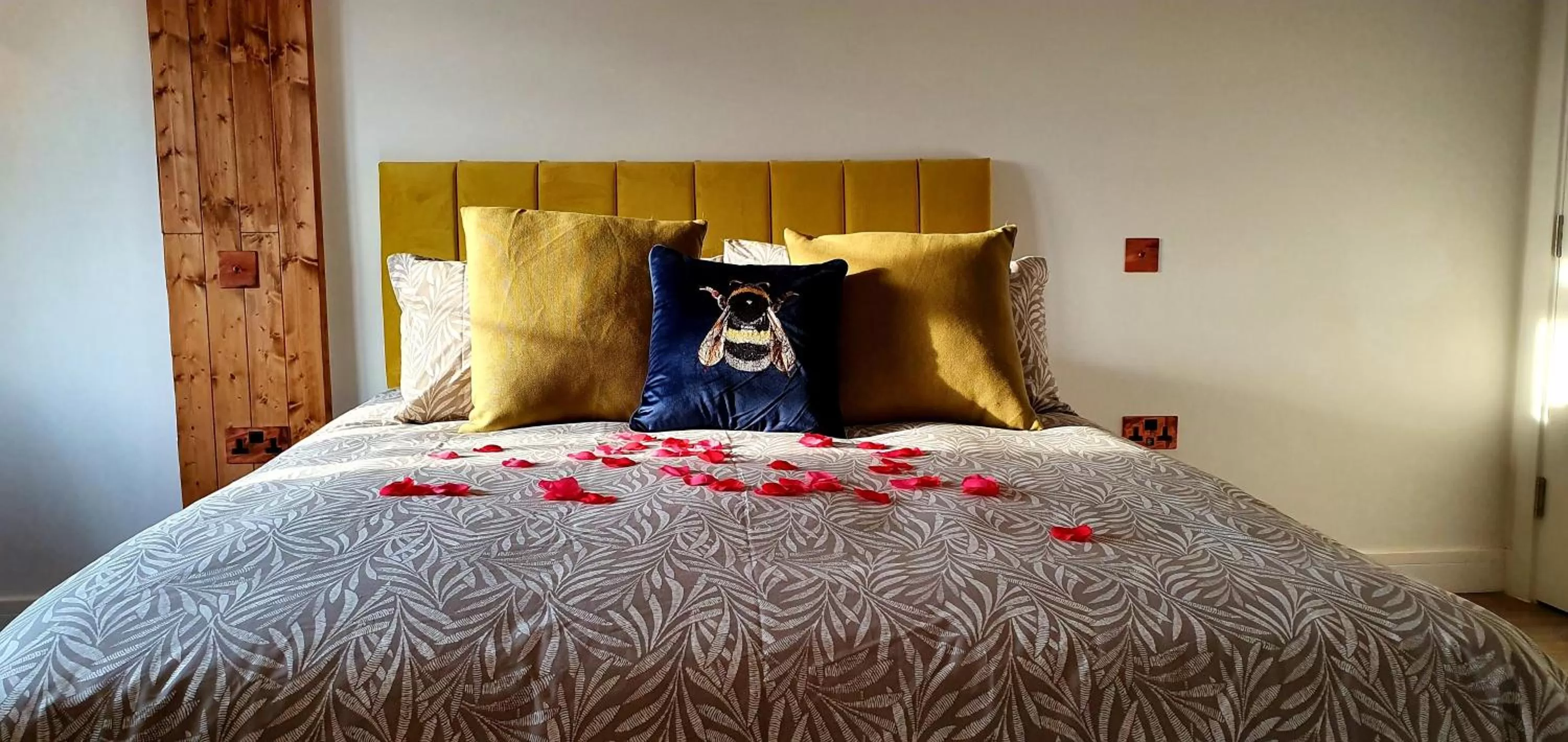 Bedroom in Angel Townhouse