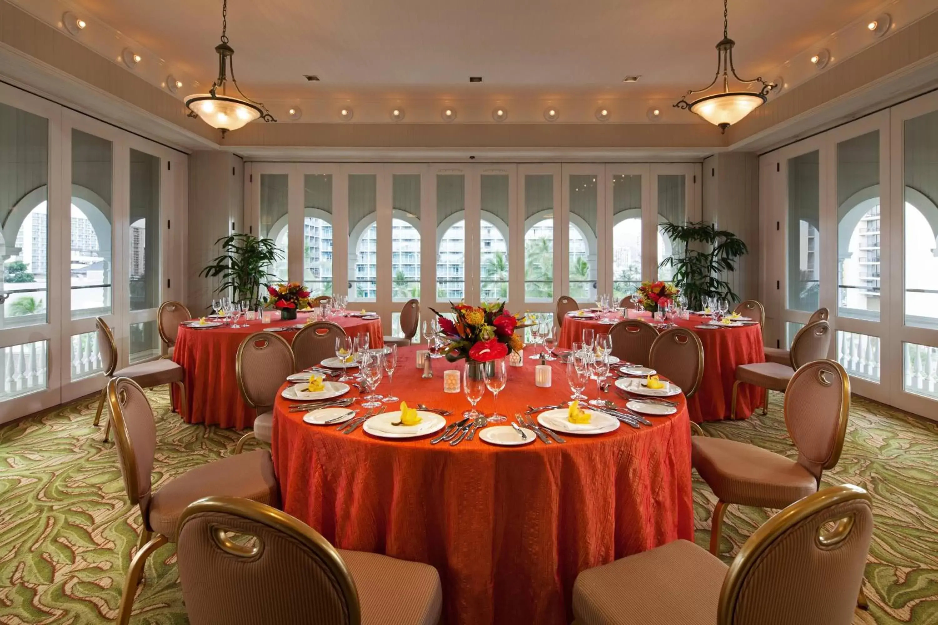 Banquet/Function facilities, Restaurant/Places to Eat in Moana Surfrider, A Westin Resort & Spa, Waikiki Beach