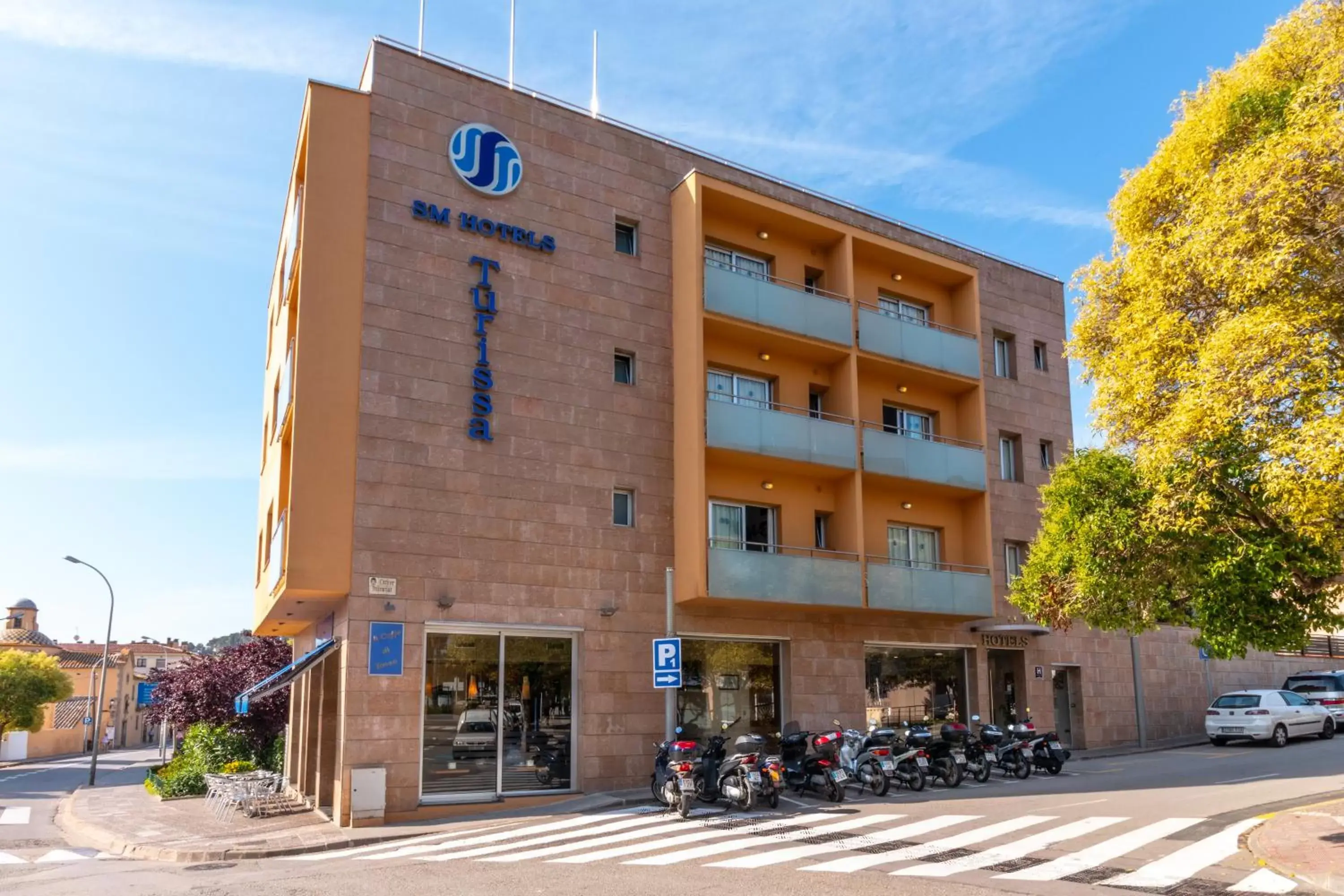 Facade/entrance, Property Building in Hotel Turissa