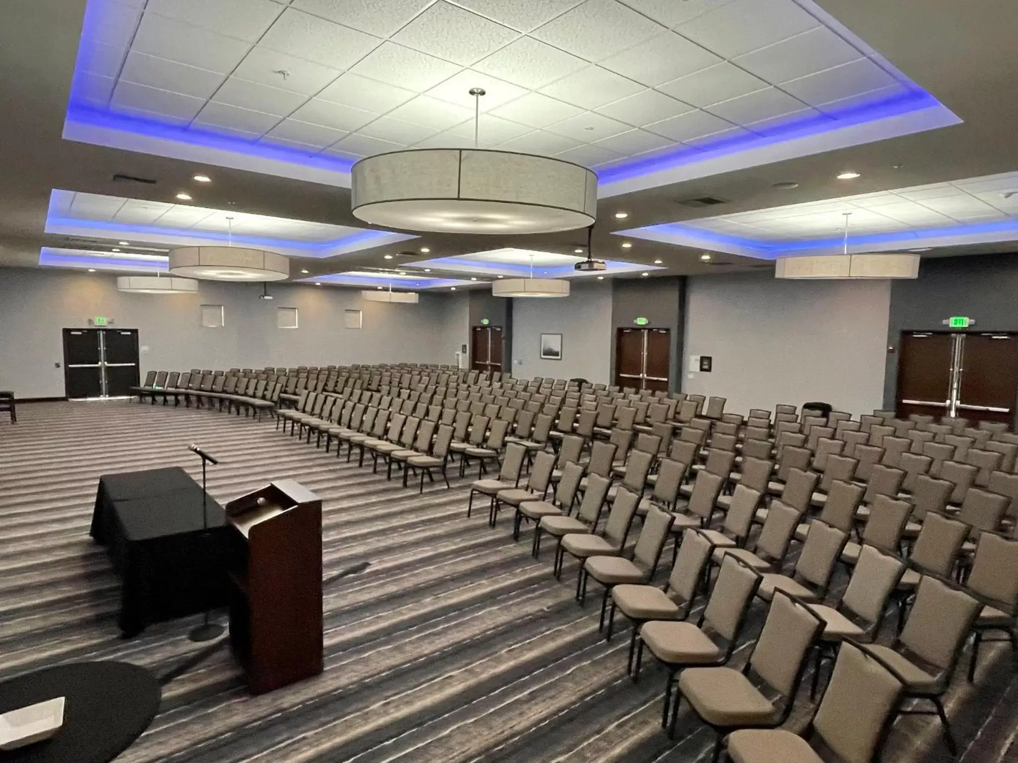 Banquet/Function facilities in Holiday Inn Carlsbad/San Diego, an IHG Hotel