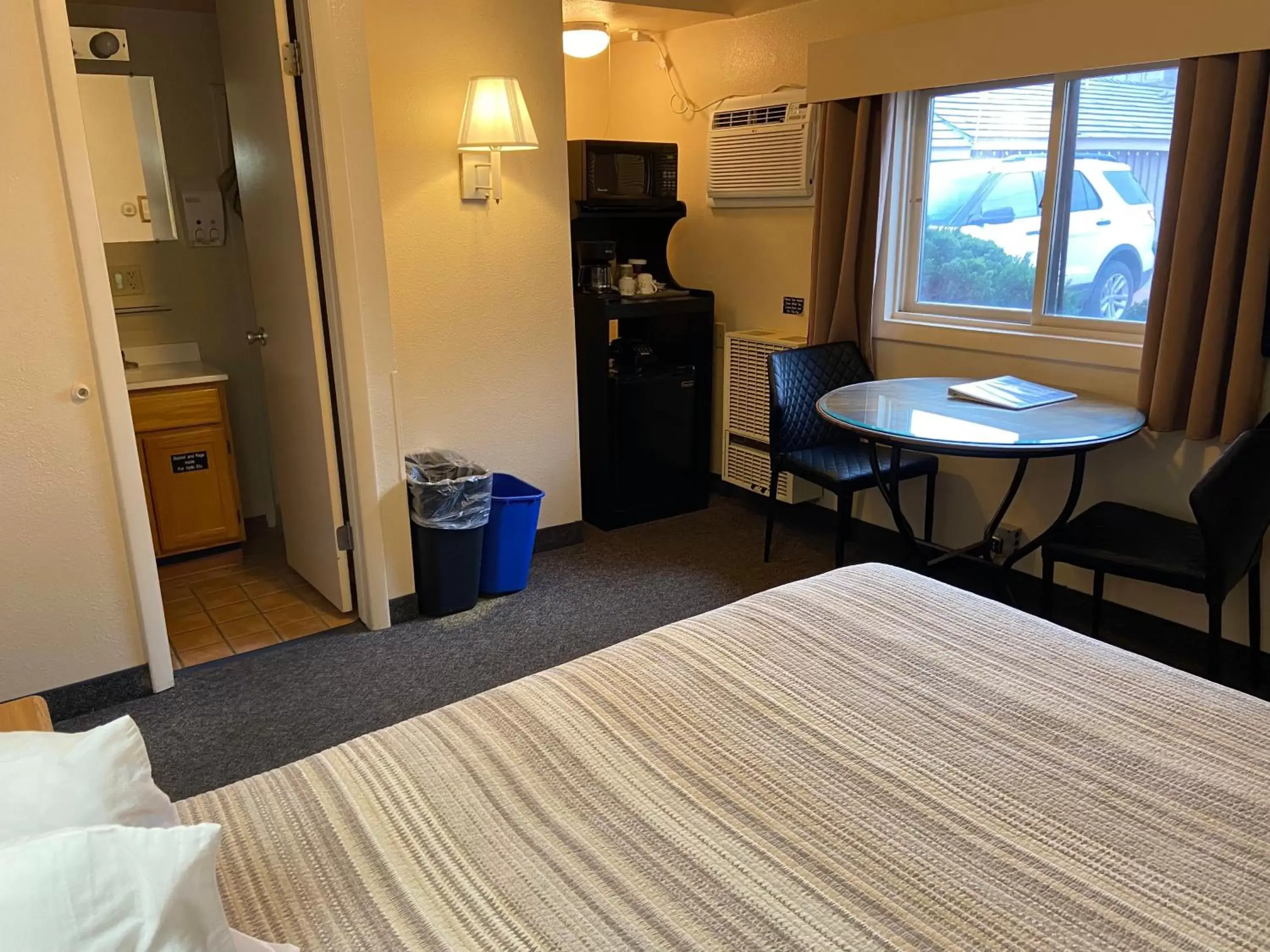 Budget Double Room in Woodland Motel Budget Double Room in Woodland Motel