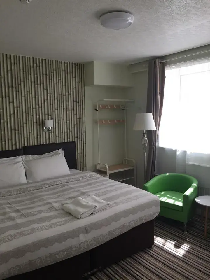 Bed in Tregonholme Hotel