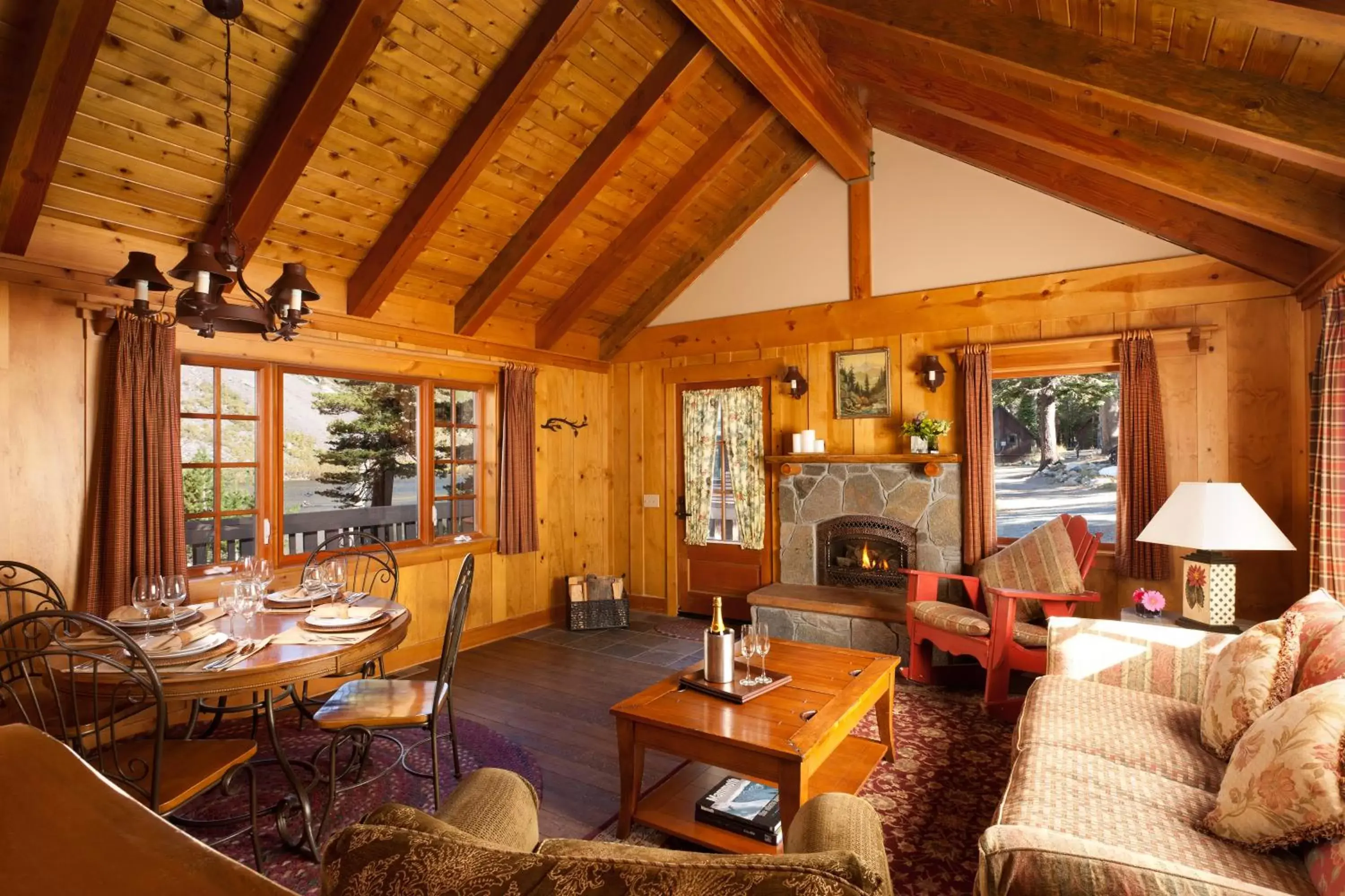 Living room, Seating Area in Tamarack Lodge