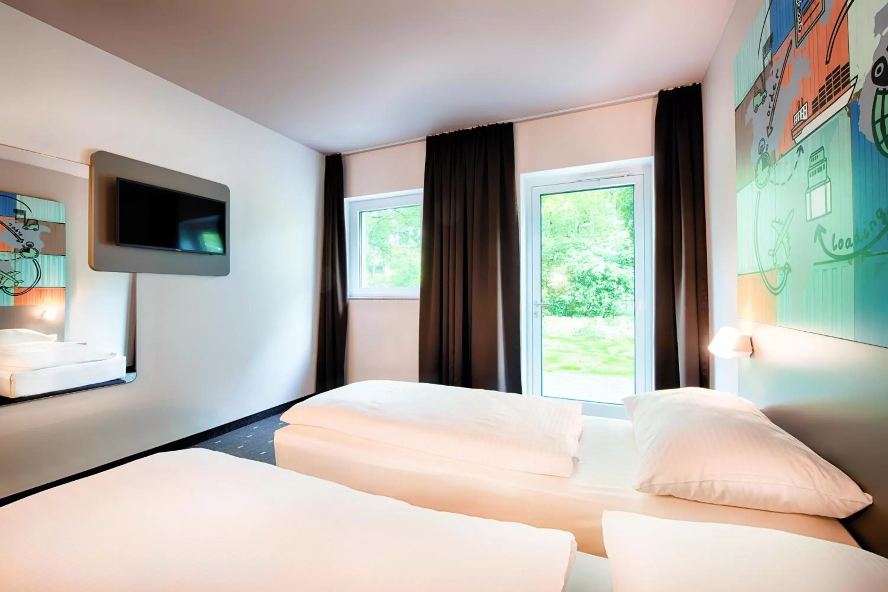 Photo of the whole room, Bed in B&B Hotel Stuttgart-Neckarhafen