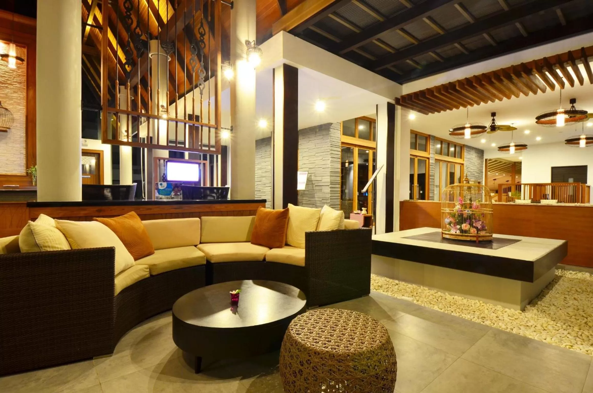 Lobby or reception in Deevana Plaza Krabi Aonang