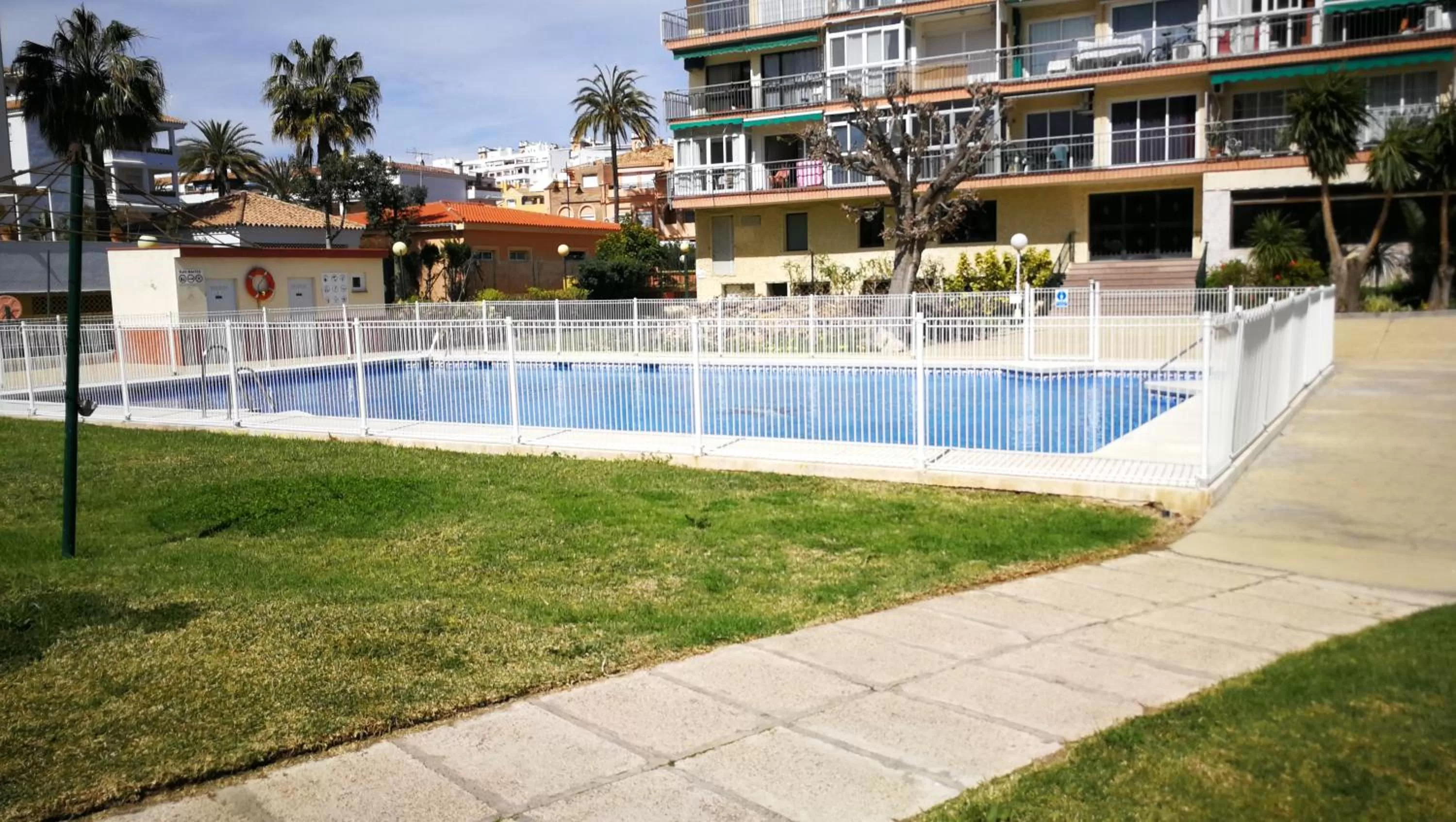 Swimming Pool in Benalmadena ,apartamento-Estudio primera Línea de Playa