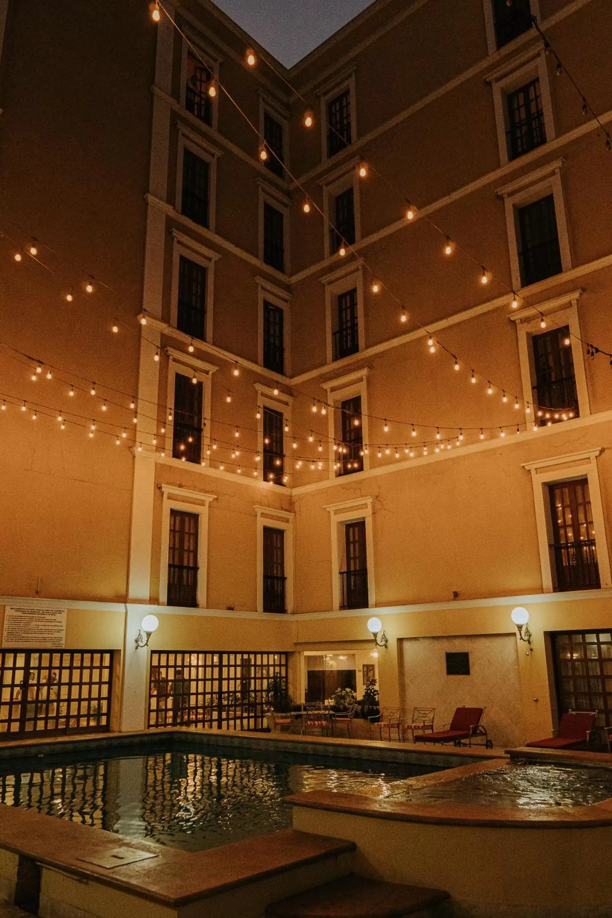 Swimming pool, Property Building in Gran Hotel Diligencias
