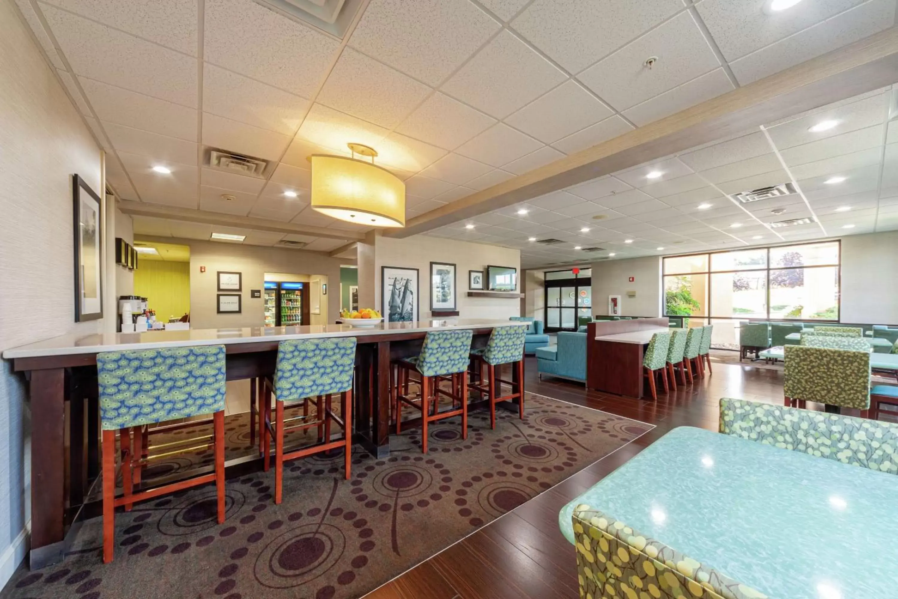 Lobby or reception, Restaurant/Places to Eat in Hampton Inn Front Royal
