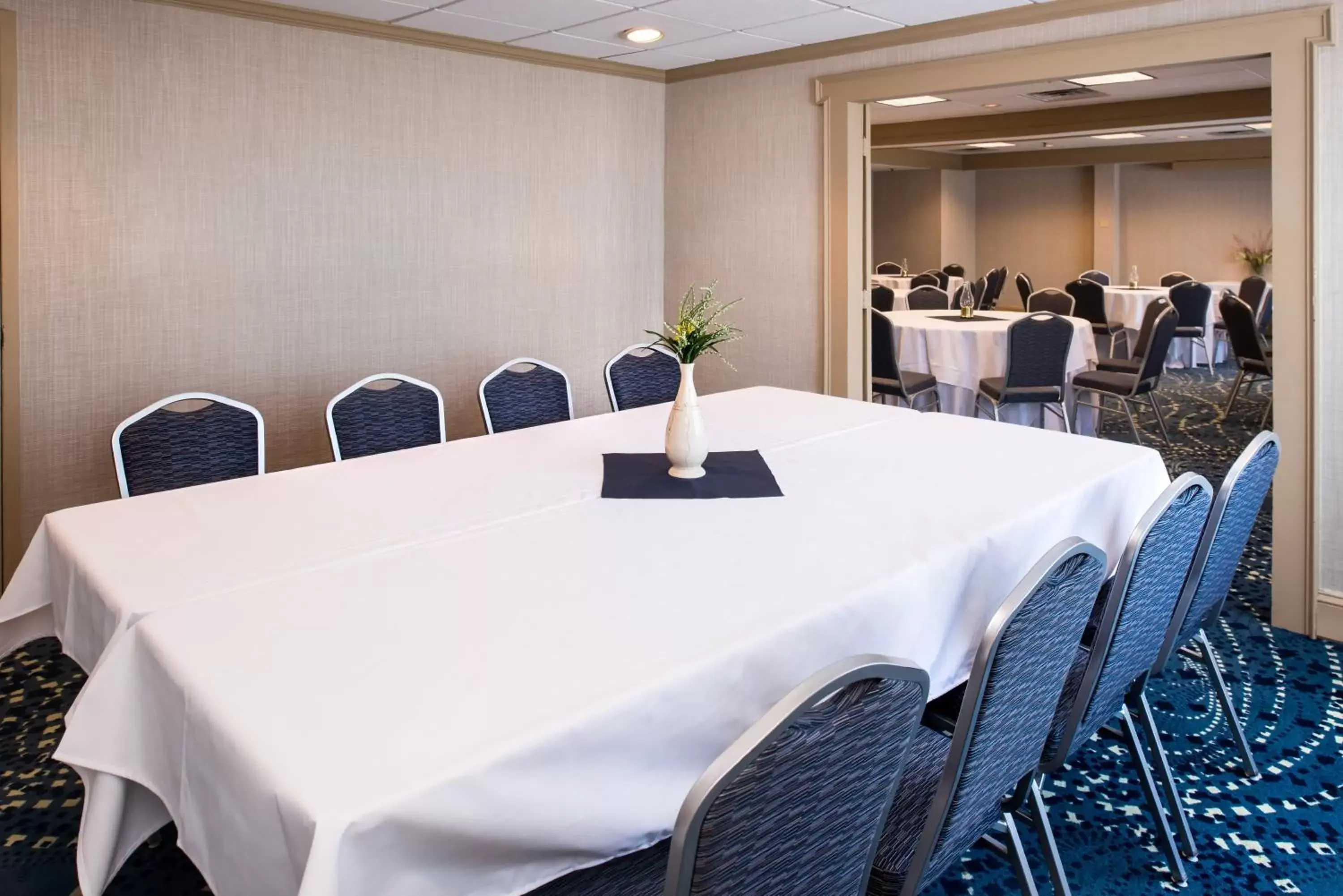 Meeting/conference room in Holiday Inn Concord Downtown, an IHG Hotel