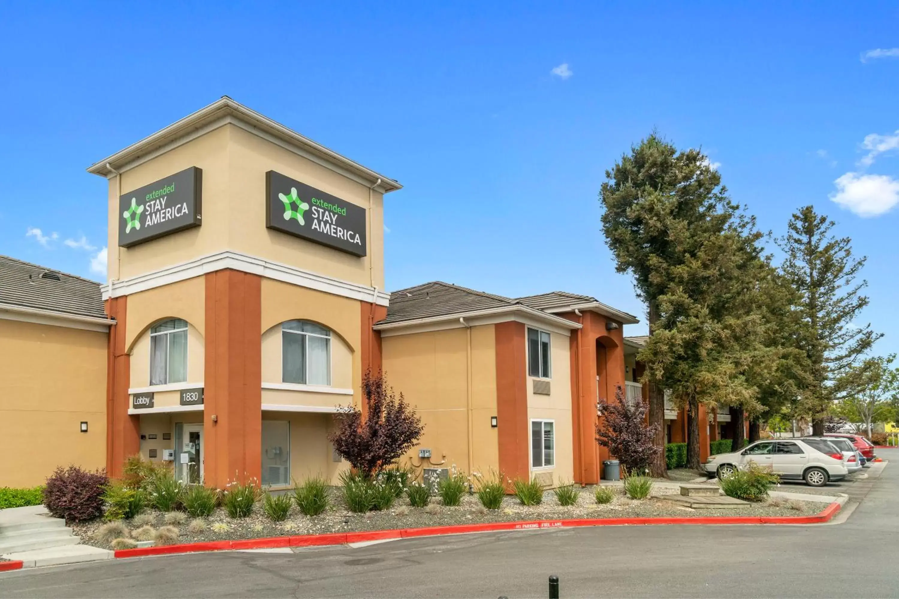 Property building in Extended Stay America Suites - San Francisco - San Mateo - SFO