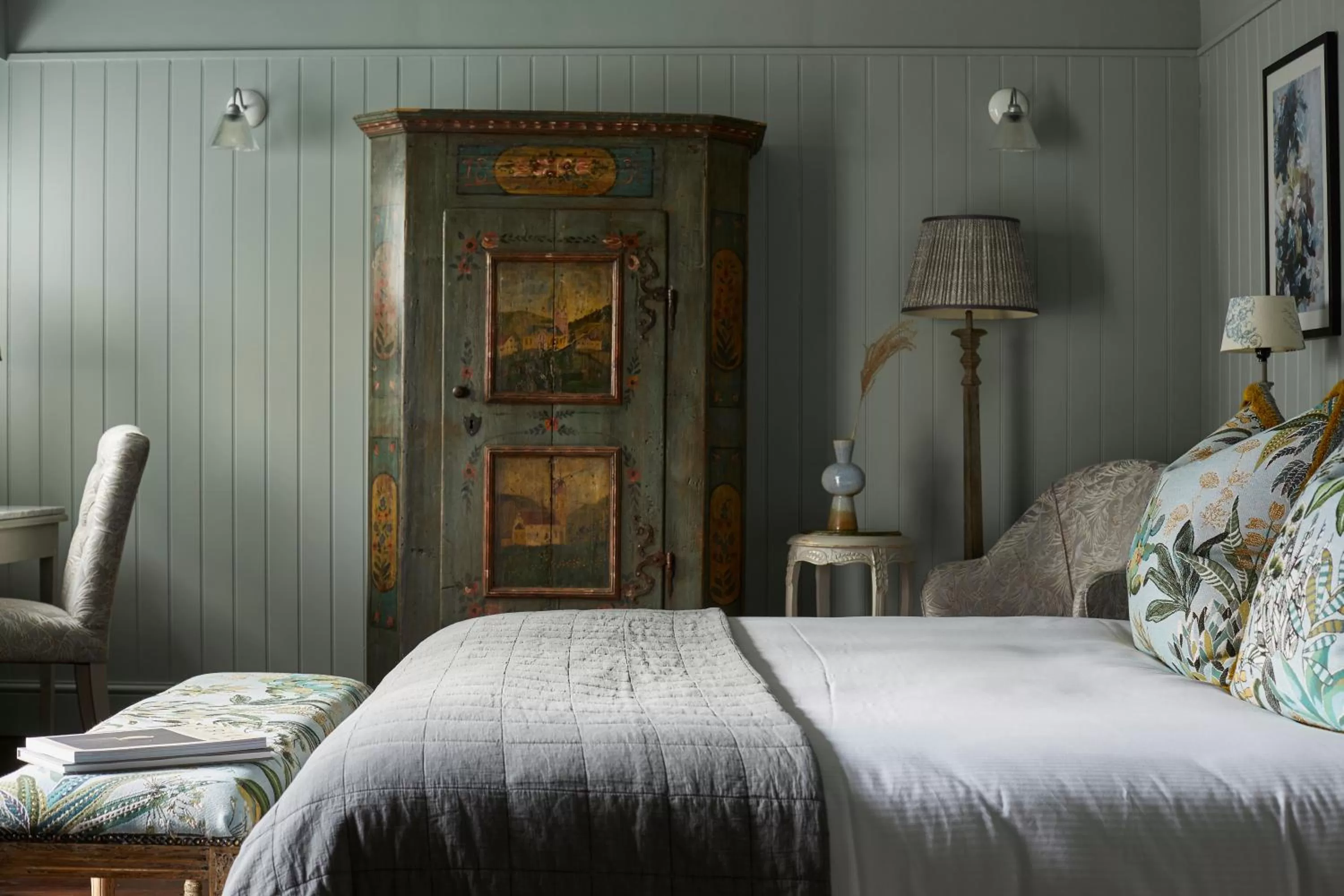 Decorative detail, Bed in The King's Arms