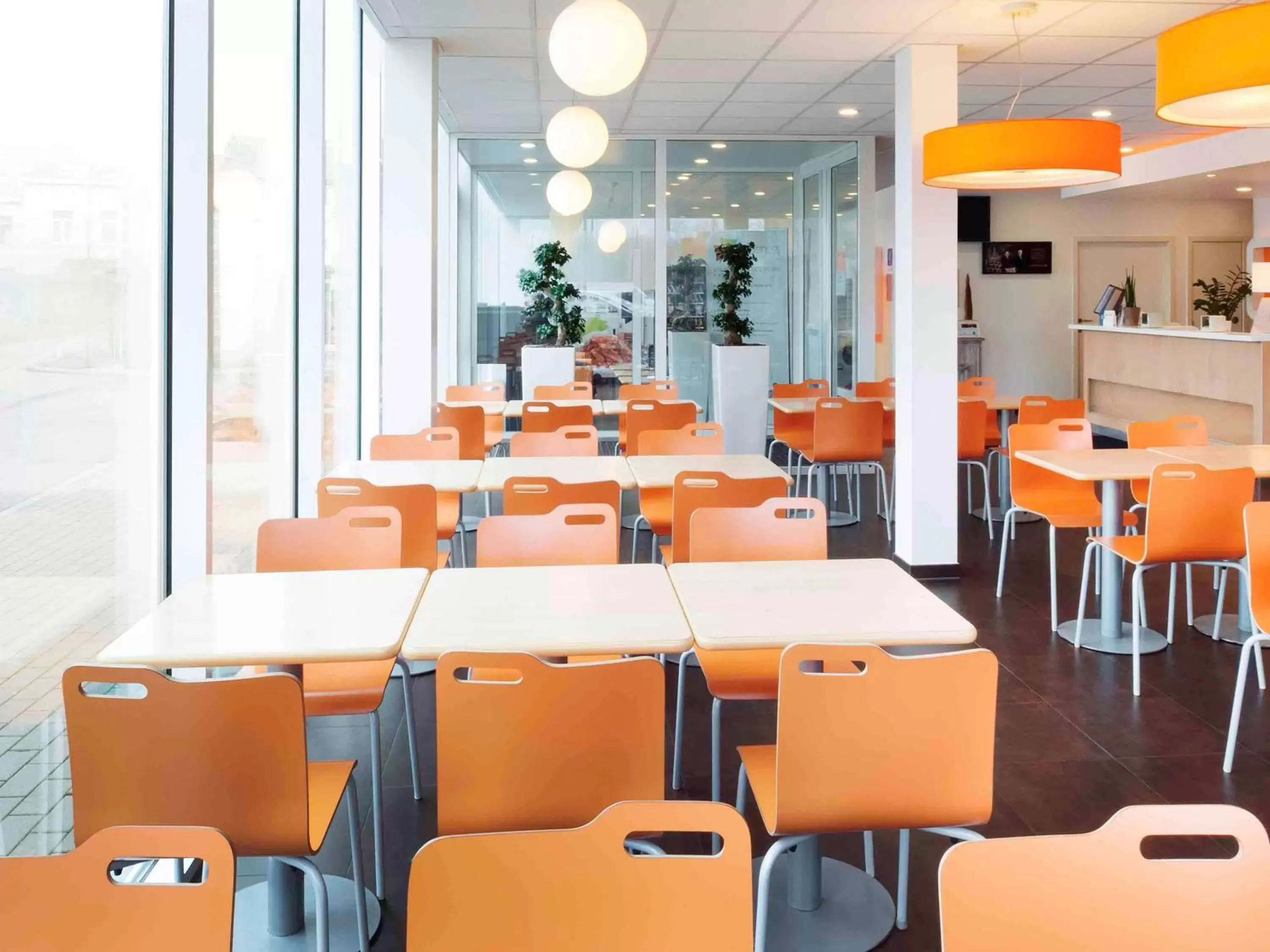 On site, Restaurant/Places to Eat in ibis Budget Brussels South Ruisbroek