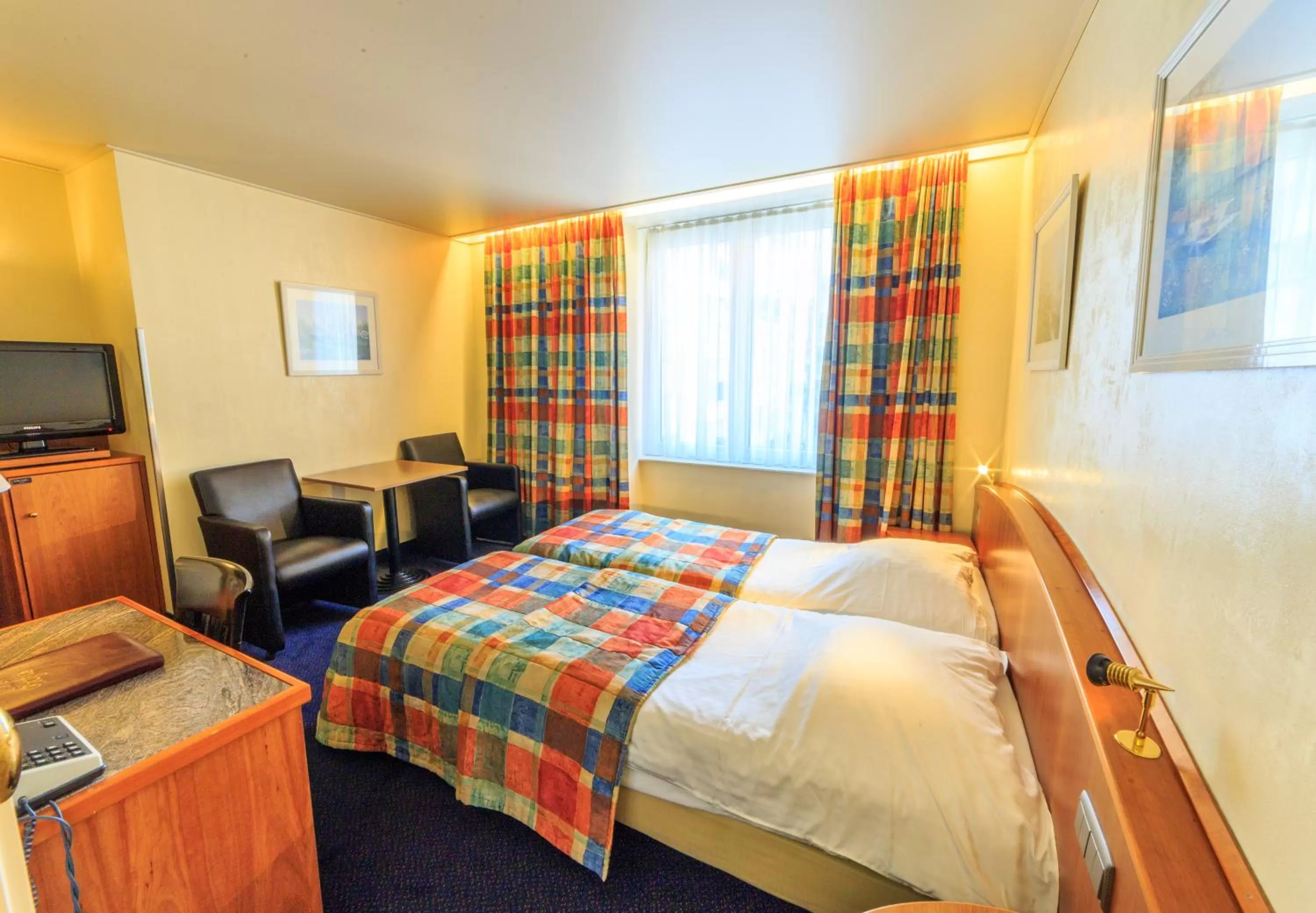 Bedroom, Bed in Hotel Pacific