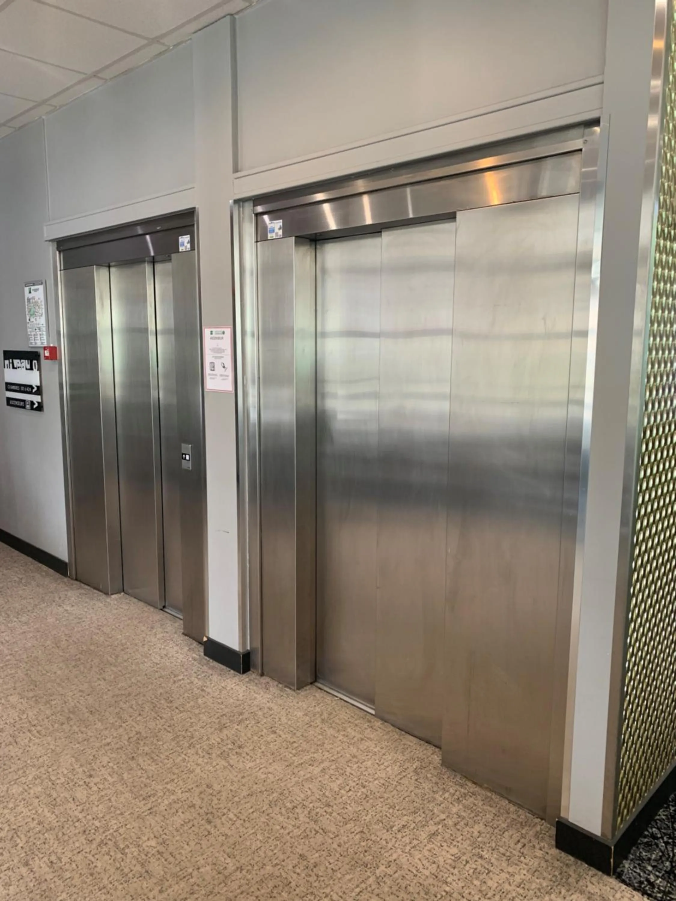 elevator in ibis Styles Antony Paris Sud