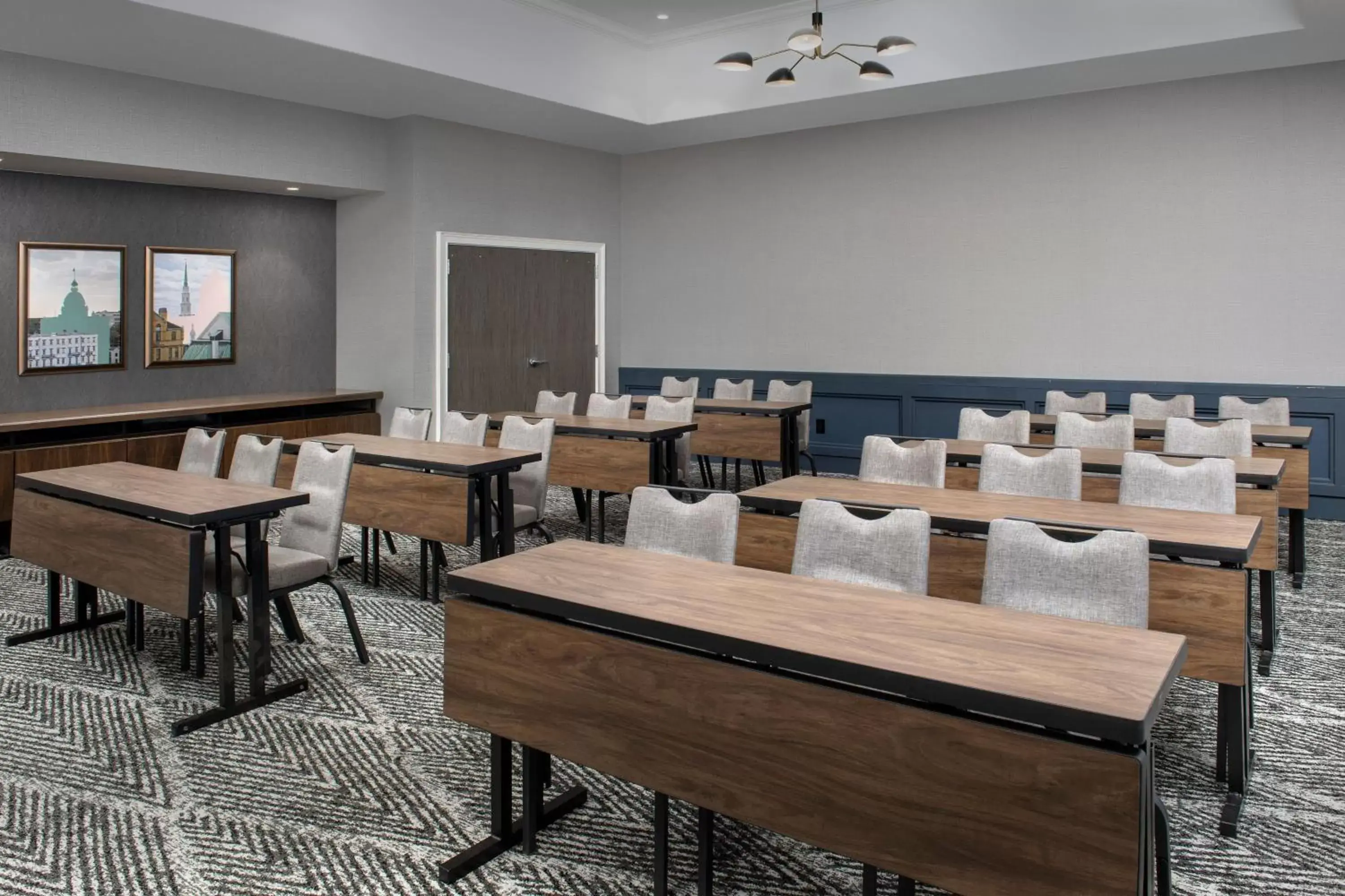 Meeting/conference room, Restaurant/Places to Eat in Courtyard by Marriott Savannah Downtown - Historic District