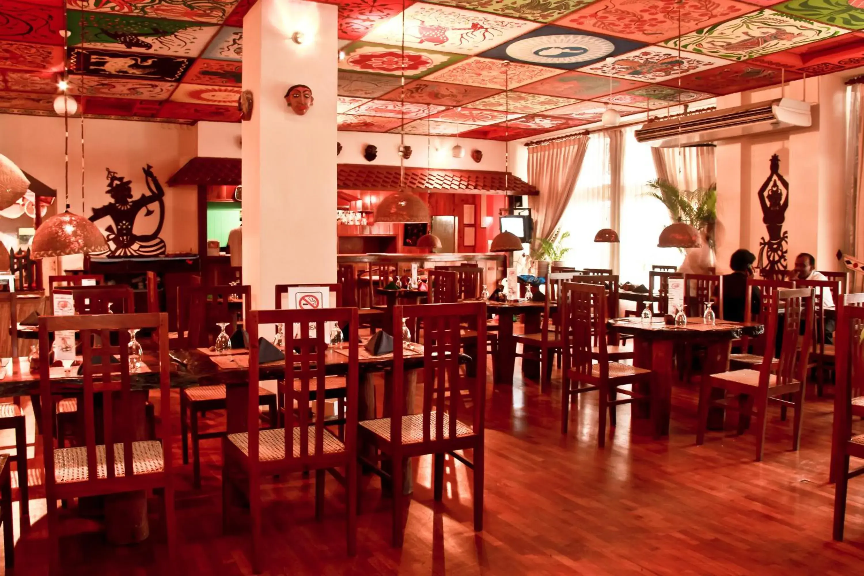 Restaurant/places to eat in Grand Oriental Hotel Restaurant/places to eat in Grand Oriental Hotel