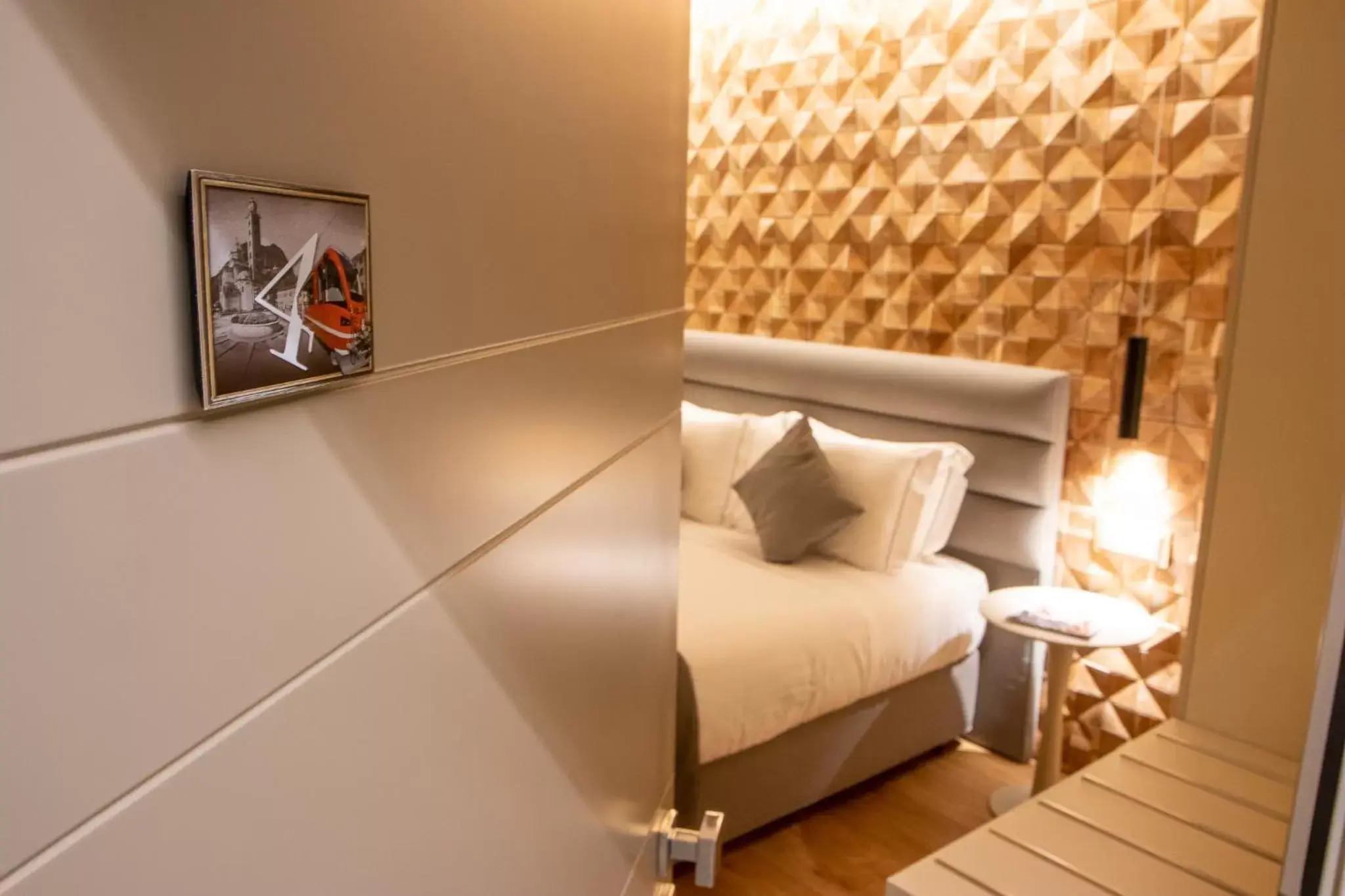 Bedroom, Seating Area in Lifestyle Room Binario Zero