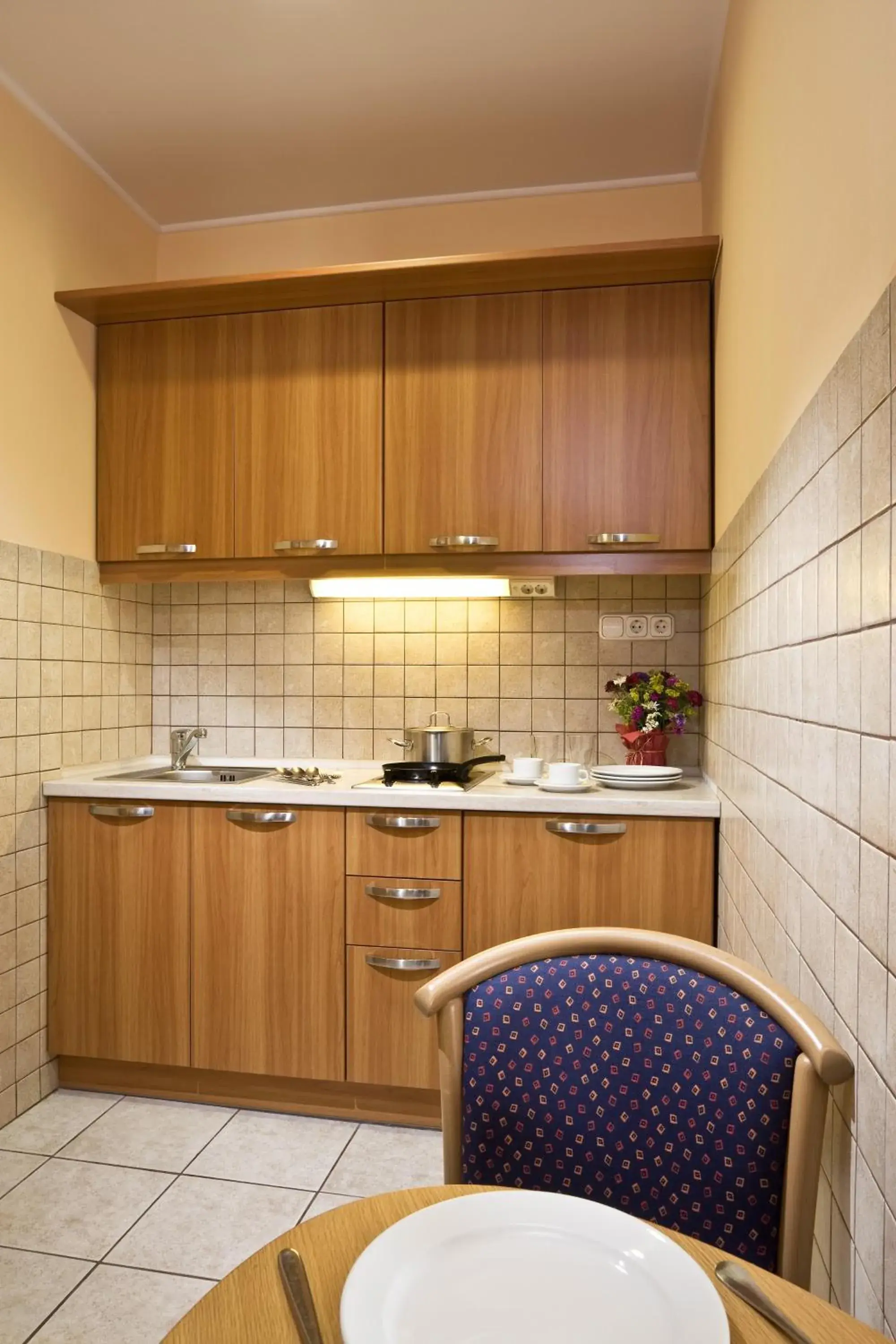 Kitchen or kitchenette, Kitchen/Kitchenette in Jagelló Business Hotel